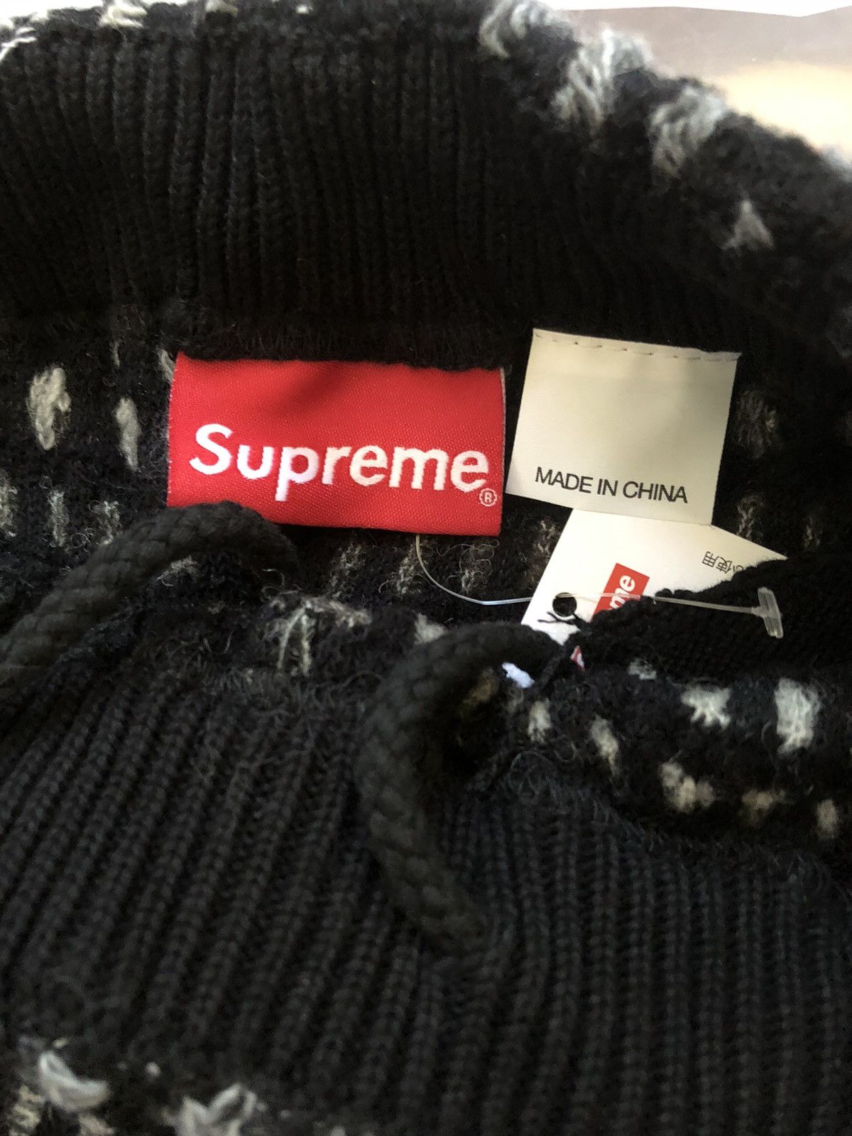 Supreme Supreme Gradient Grid Knit Shorts Size SMALL NEW SS23 Size US 30 / EU 46 - 4 Thumbnail