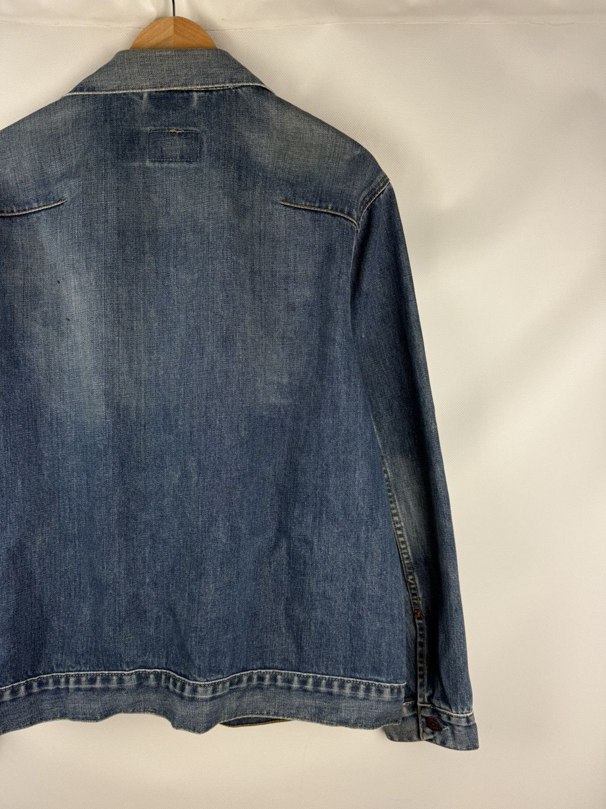 Levi's Levi’s Vintage 70511 Men’s Denim Trucker Jacket Size L Size US L / EU 52-54 / 3 - 22 Thumbnail