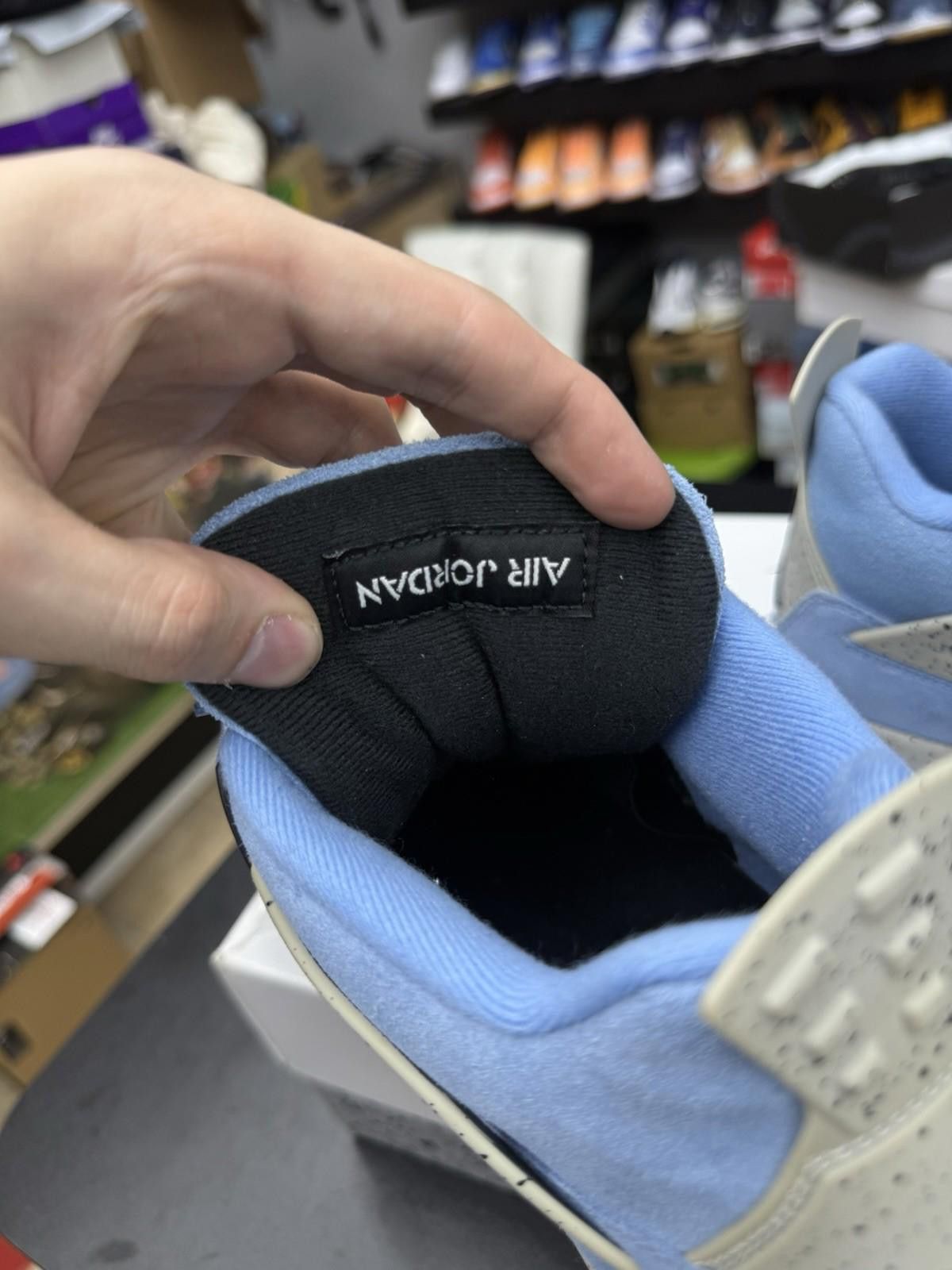 Jordan Brand Size 10.5 - Air Jordan 4 Retro University Blue/Black UNC Size US 10.5 / EU 43-44 - 9 Thumbnail