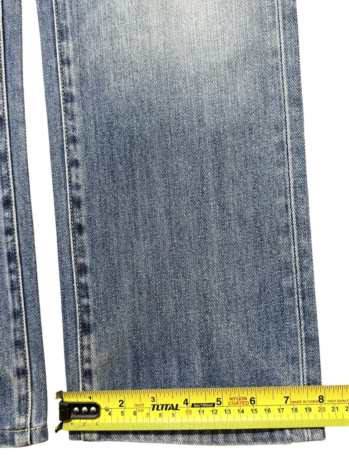 Uniqlo Vintage Y2K Uniqlo Light Faded Wash Distress Straight Leg Size US 32 / EU 48 - 17 Thumbnail