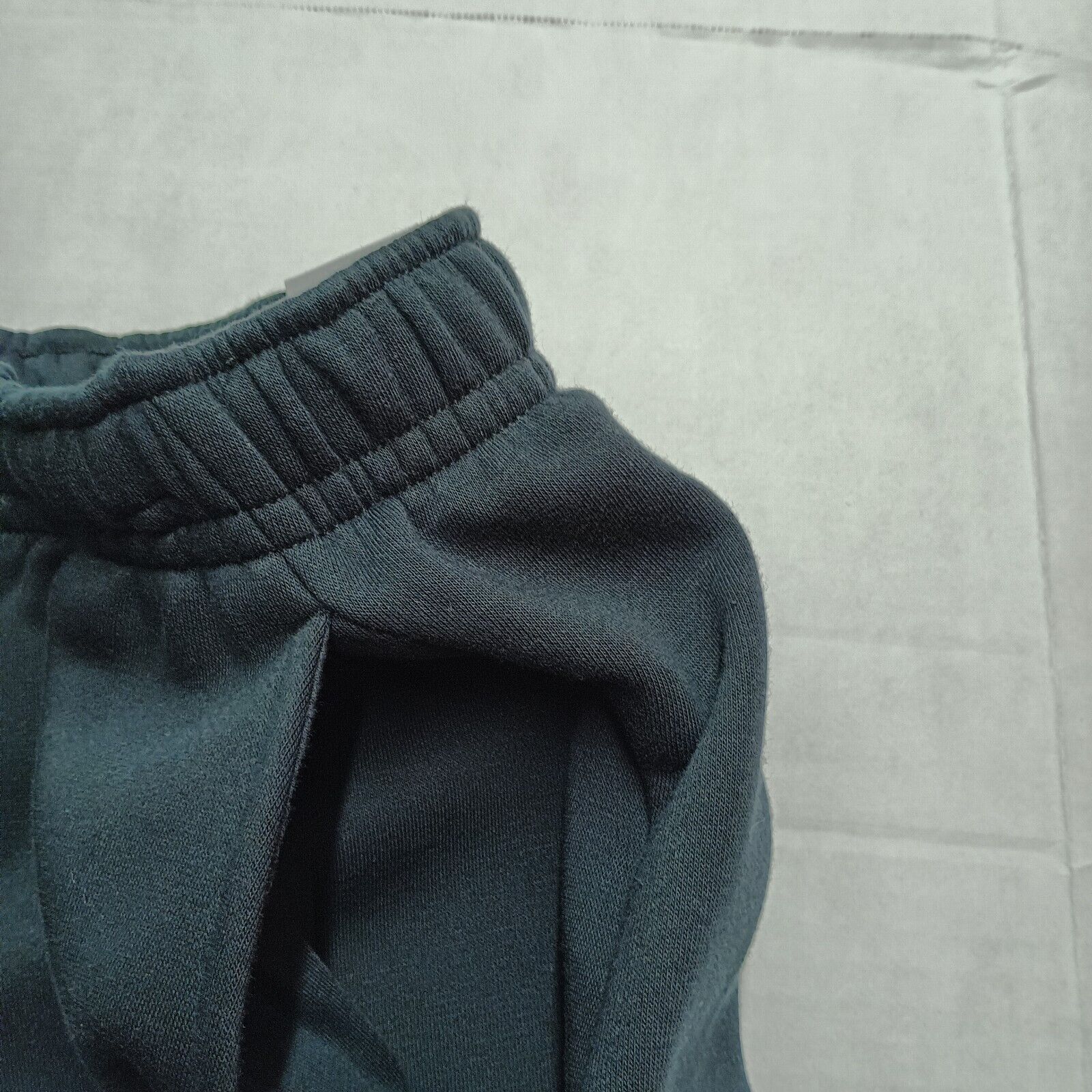 Nike Nike Fleece Club Graphic Shorts Men's XL Black Pockets Size US 34 / EU 50 - 2 Thumbnail