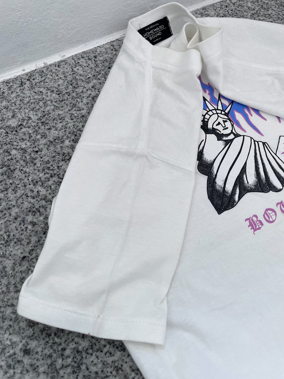 Vintage HOMEWARD BOUND THAI STREETWEAR BRAND T-SHIRT Size US S / EU 44-46 / 1 - 11 Thumbnail
