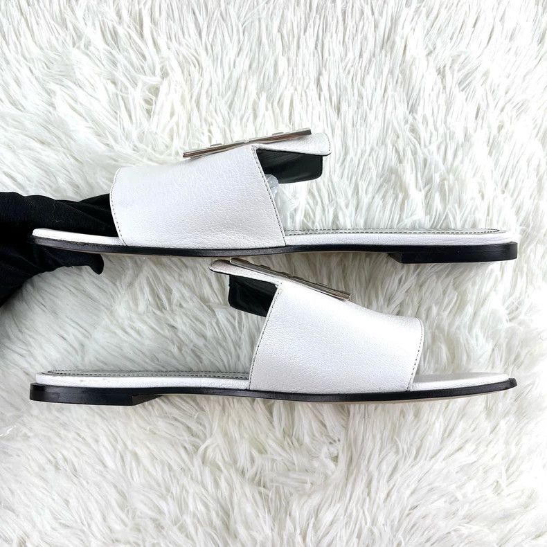 Givenchy Givenchy White Sheepskin Slippers Size US 5 / EU 37 - 4 Thumbnail