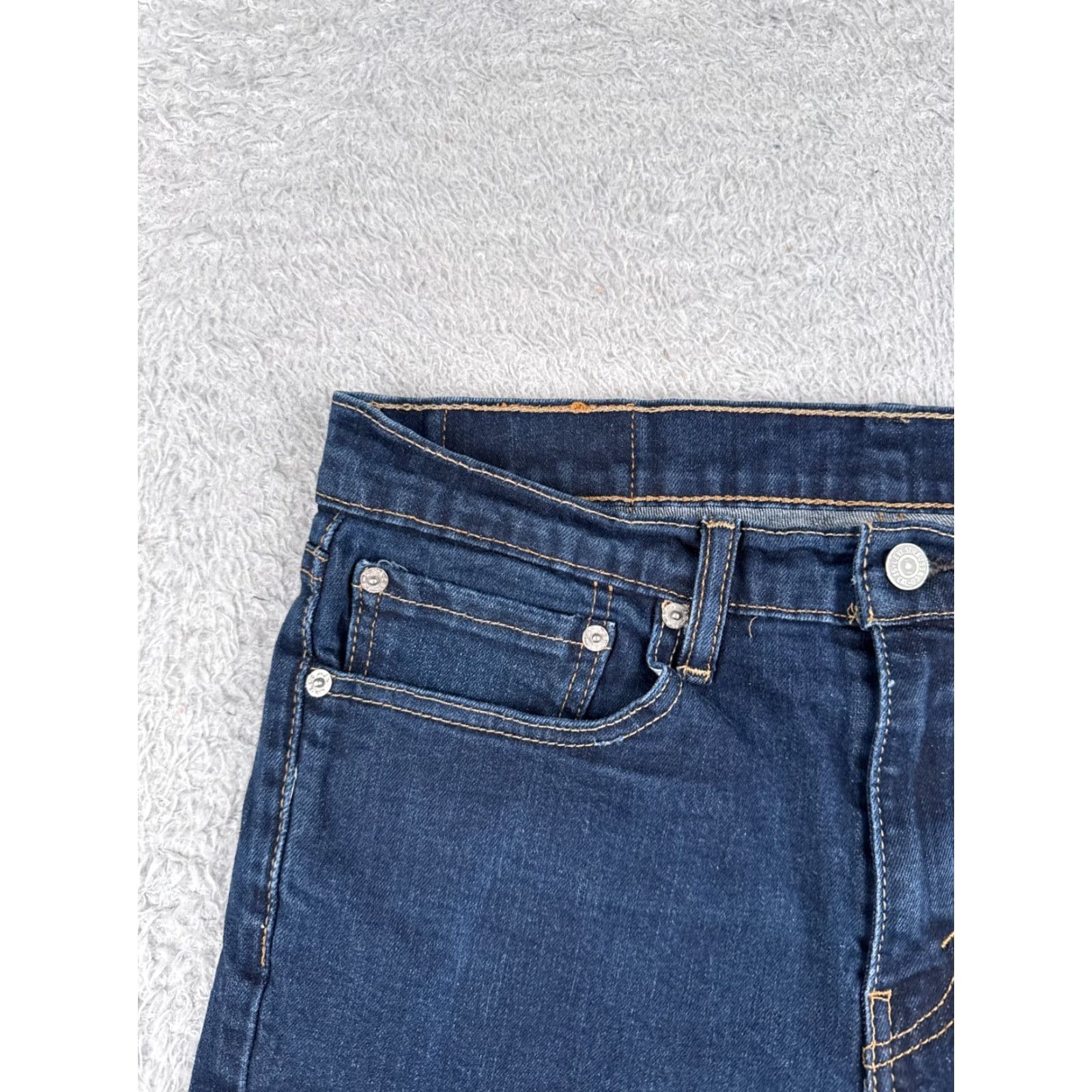 Levi's Levi's Shorts Women 34 Blue Cut-Off 511 Dark Wash Denim Cotton Blend Zip Fly 32x4.5 Mid Rise 4.5 Inseam 5-Pocket Size 24" / US 00 / IT 34 - 4 Thumbnail
