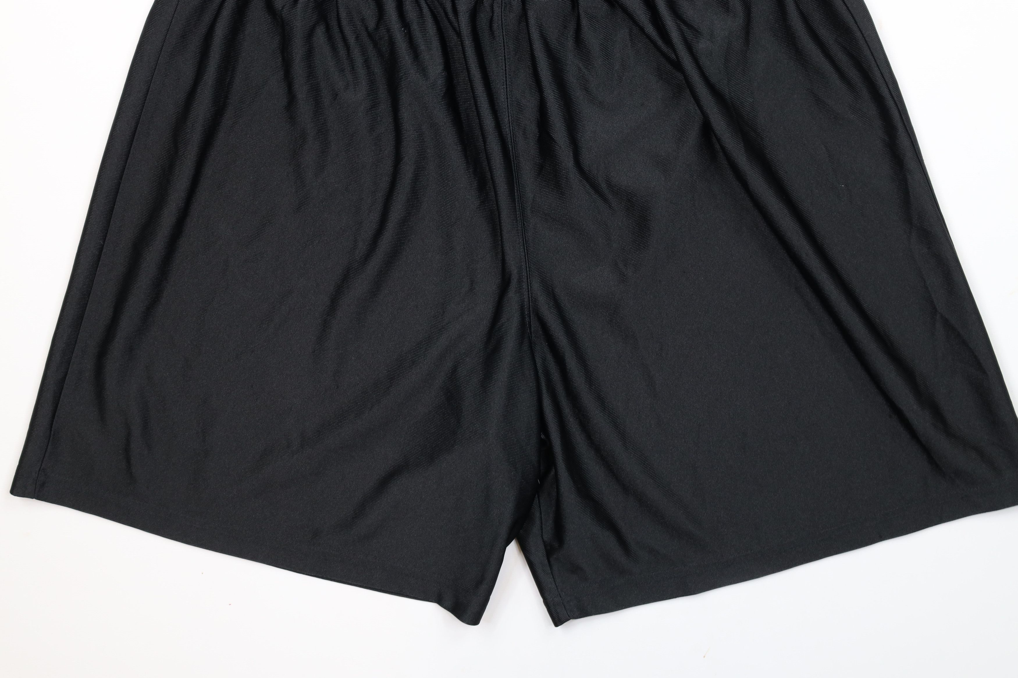 Vintage Vintage 90s Streetwear Above Knee Silky Basketball Shorts Size US 34 / EU 50 - 4 Thumbnail