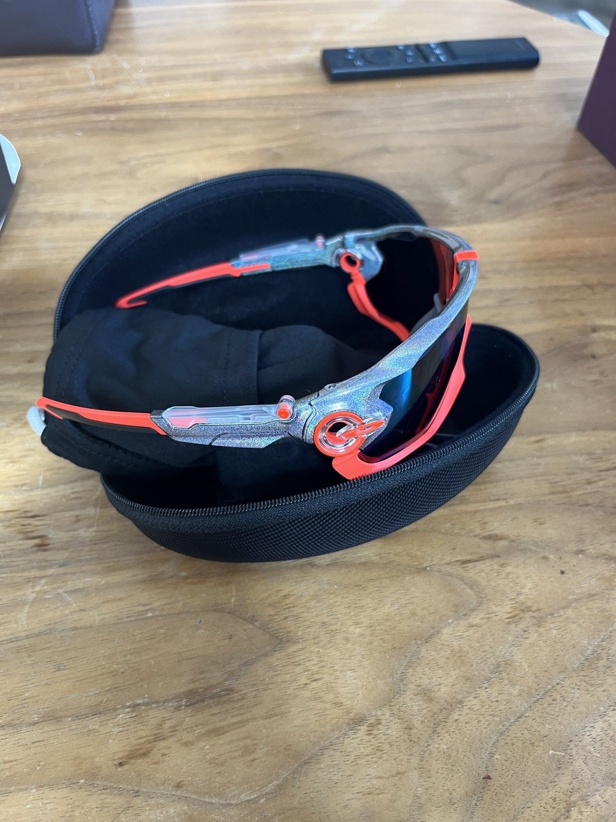 Oakley Oakley Jawbreaker in Red and Grey BNIB Size ONE SIZE - 4 Thumbnail