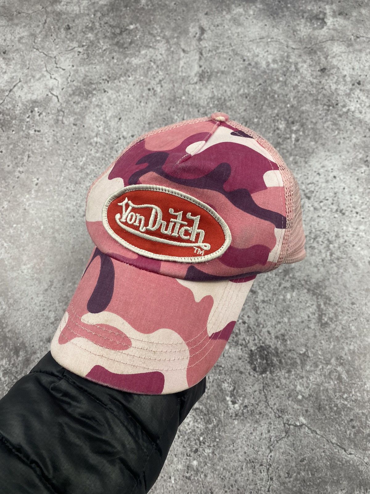 Von Dutch Rare vintage vondutch camo trucker hats Size ONE SIZE - 1 Thumbnail