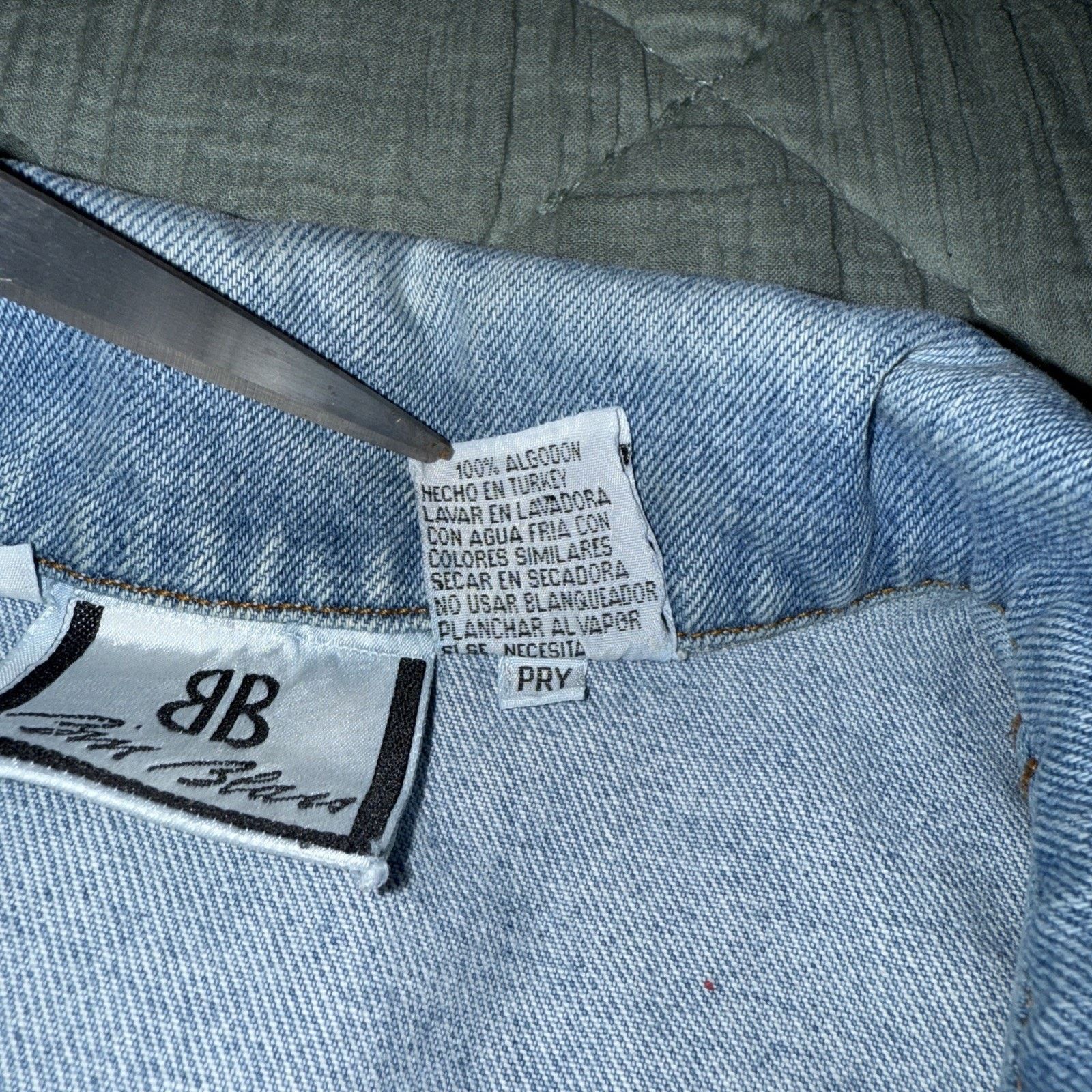 Bill Blass Bill Blass Vintage 90’s Denim Sleeveless Jacket Women’s Sz M Size M / US 6-8 / IT 42-44 - 10 Thumbnail
