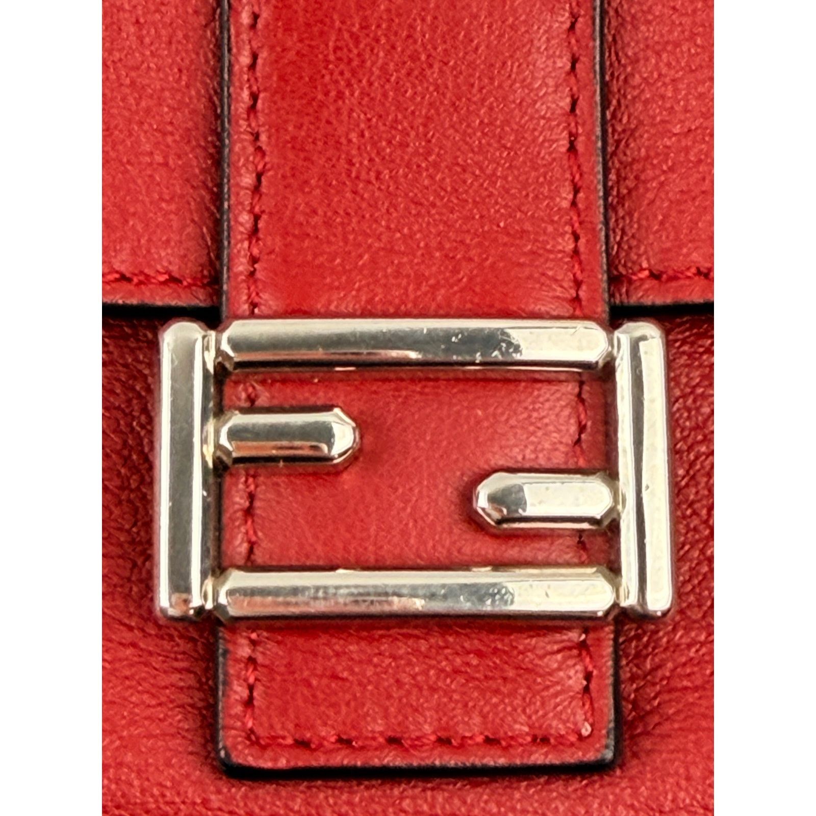 Fendi Fendi Micro Monster Baguette Bag red Size ONE SIZE - 14 Thumbnail