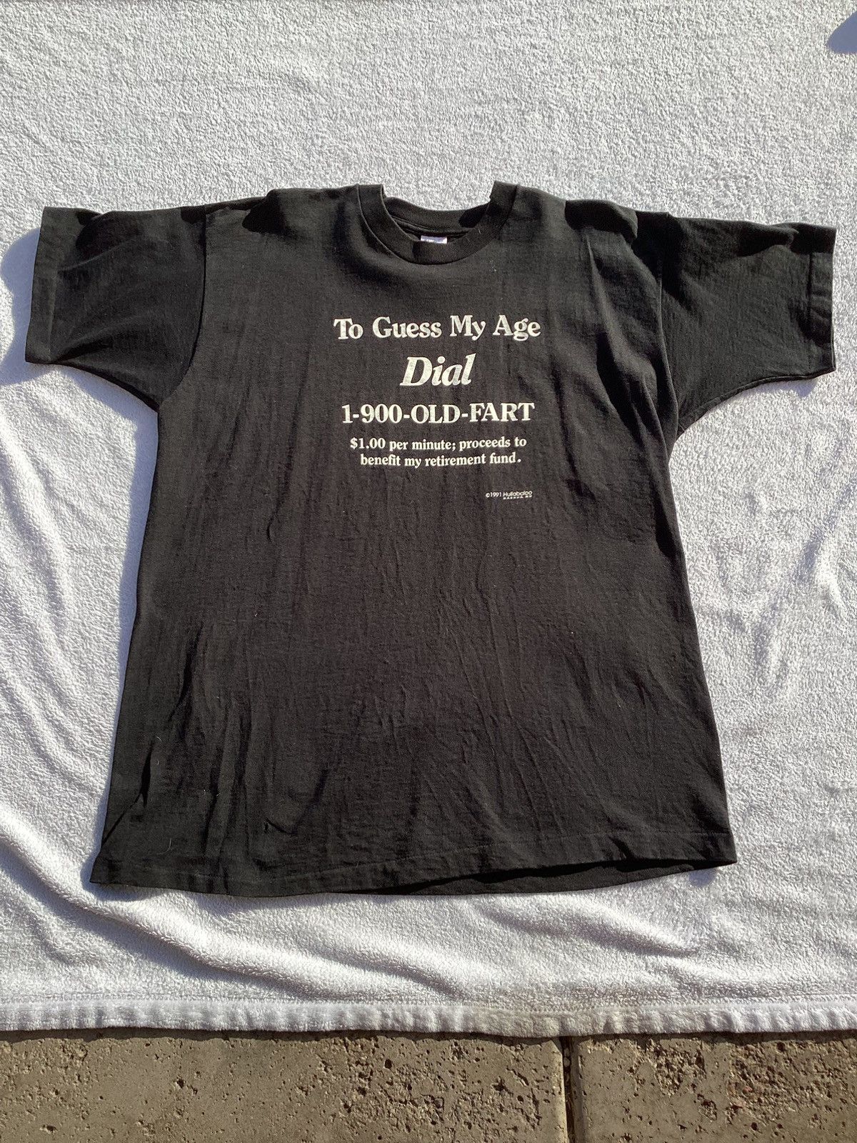Fruit Of The Loom Vtg 1991 guess my age dial 1-900 old fart single stitch tee Size US XL / EU 56 / 4 - 1 Thumbnail