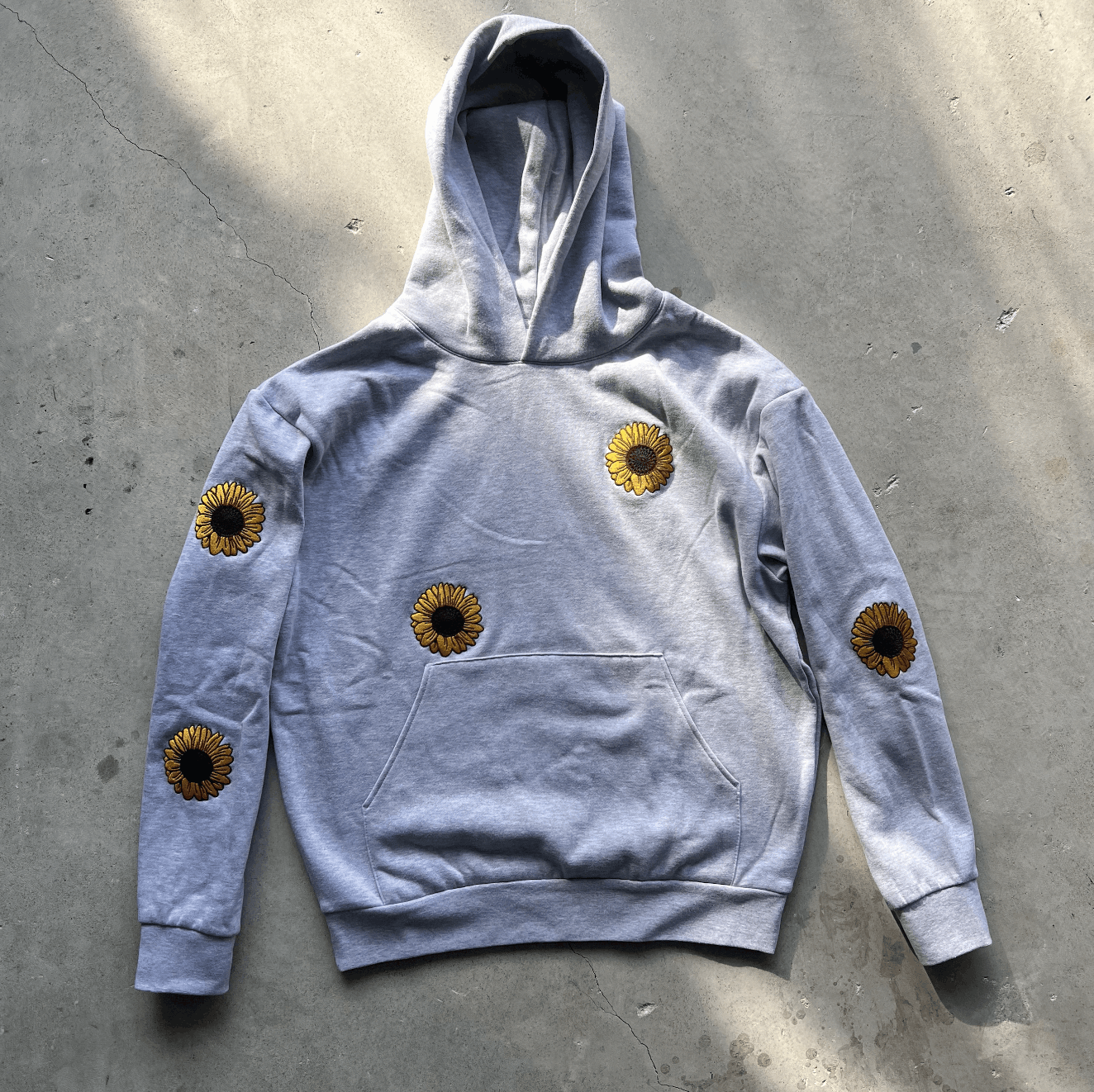 Sunflower Sunflower 5 Spot EMBROIDERED HOODIE Size US S / EU 44-46 / 1 - 3 Thumbnail