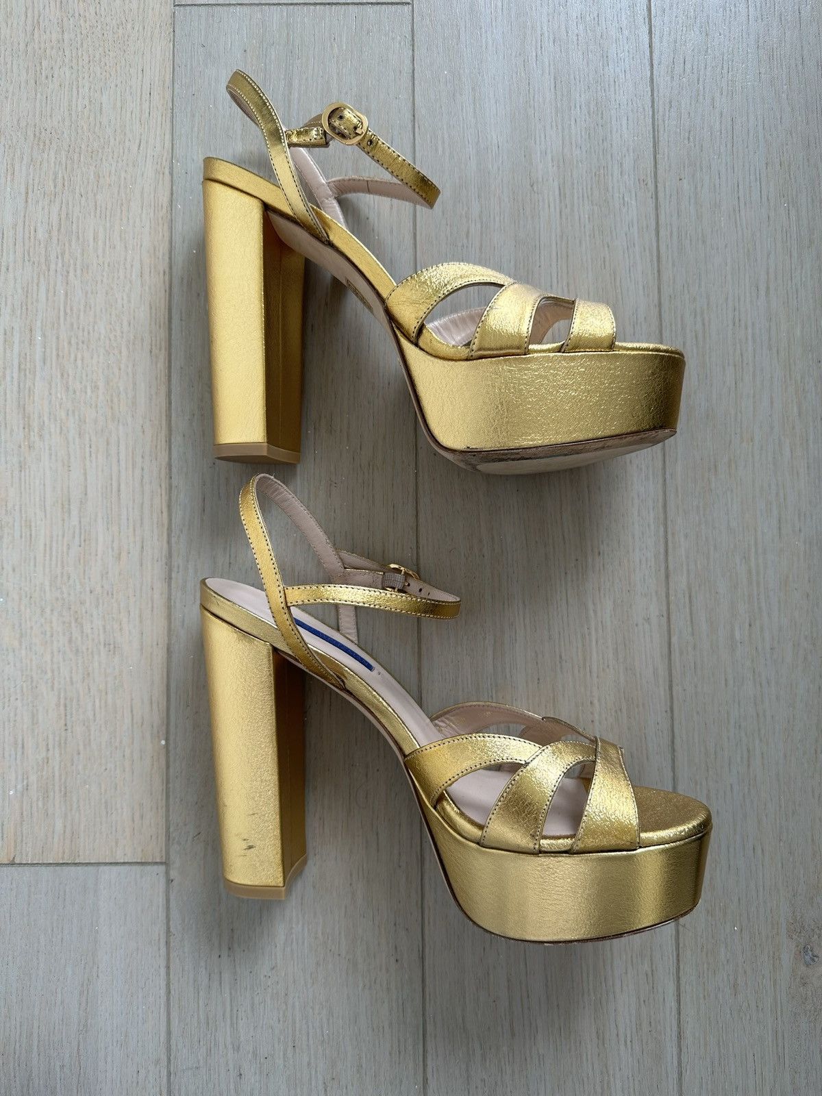 Stuart Weitzman Gold Platform Sandal Size US 9.5 / IT 39.5 - 5 Thumbnail