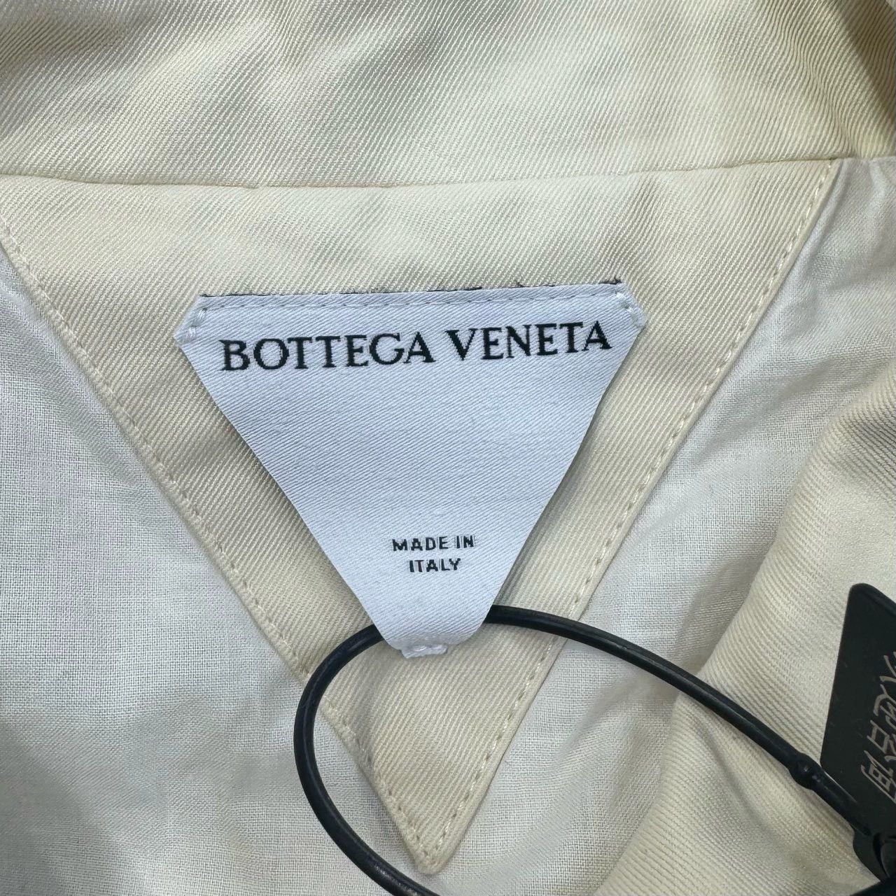Bottega Veneta beige triangle pocket silhouette jacket Size US L / EU 52-54 / 3 - 3 Thumbnail