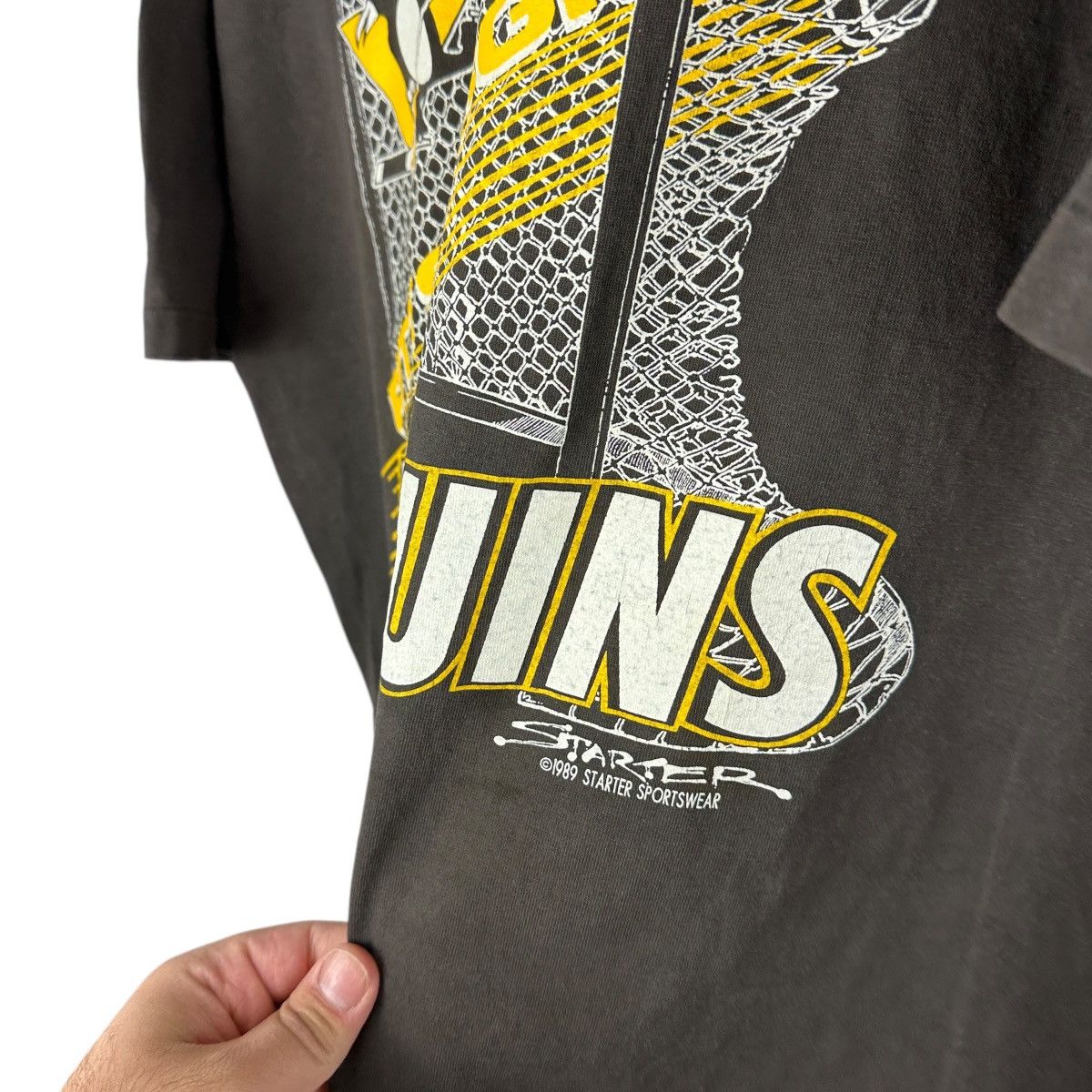 Starter × Vintage Vintage 90s Starter Pittsburgh Penguins NHL Shirt Size US L / EU 52-54 / 3 - 7 Thumbnail