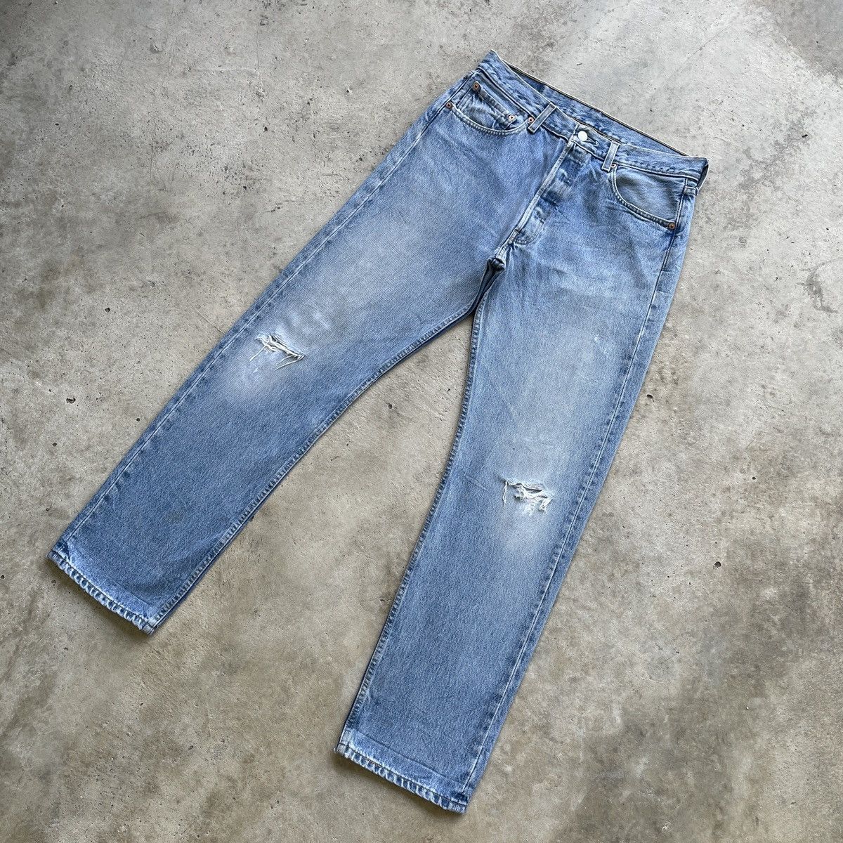 Jean × Levi's × Vintage Vintage Levi’s 501 Straight Faded Distressed Jeans Pants W32 Size US 32 / EU 48 - 2 Thumbnail