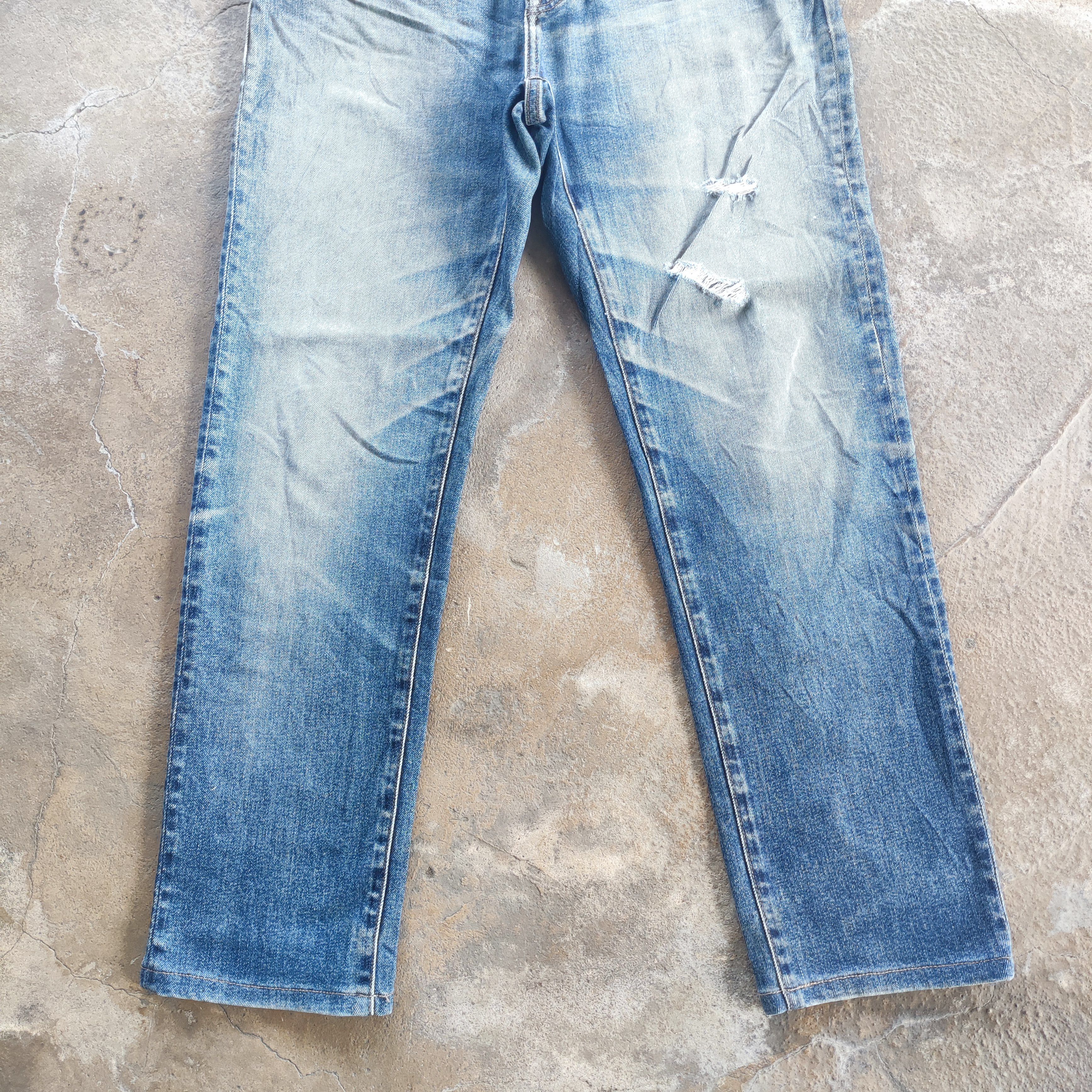 Japanese Brand Vintage Japanese Brand Jeans Faded Ripped Pants Size US 35 - 4 Thumbnail