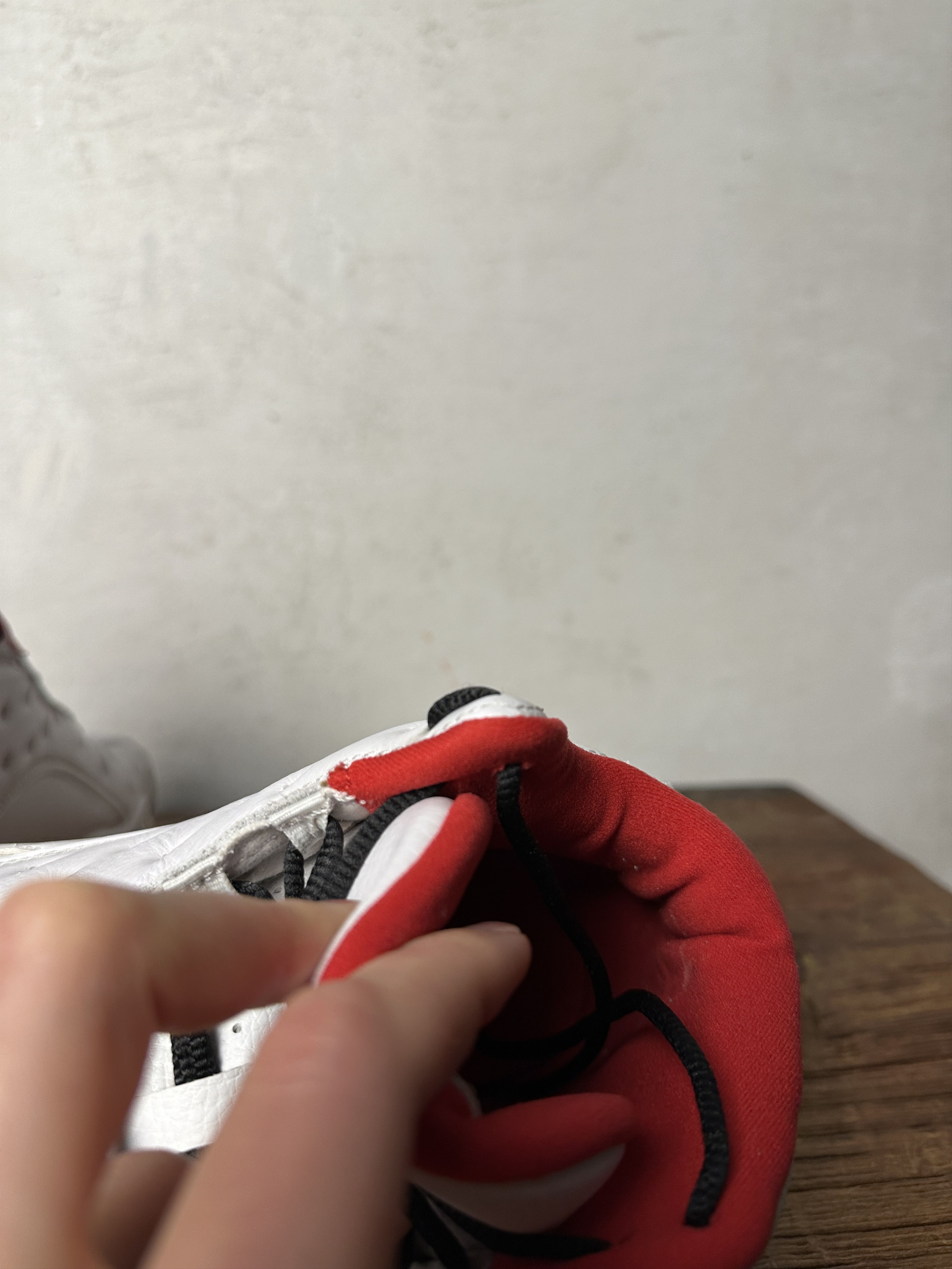 Jordan Brand Nike Air Jordan 13 Retro White Size US 7 / EU 40 - 10 Thumbnail