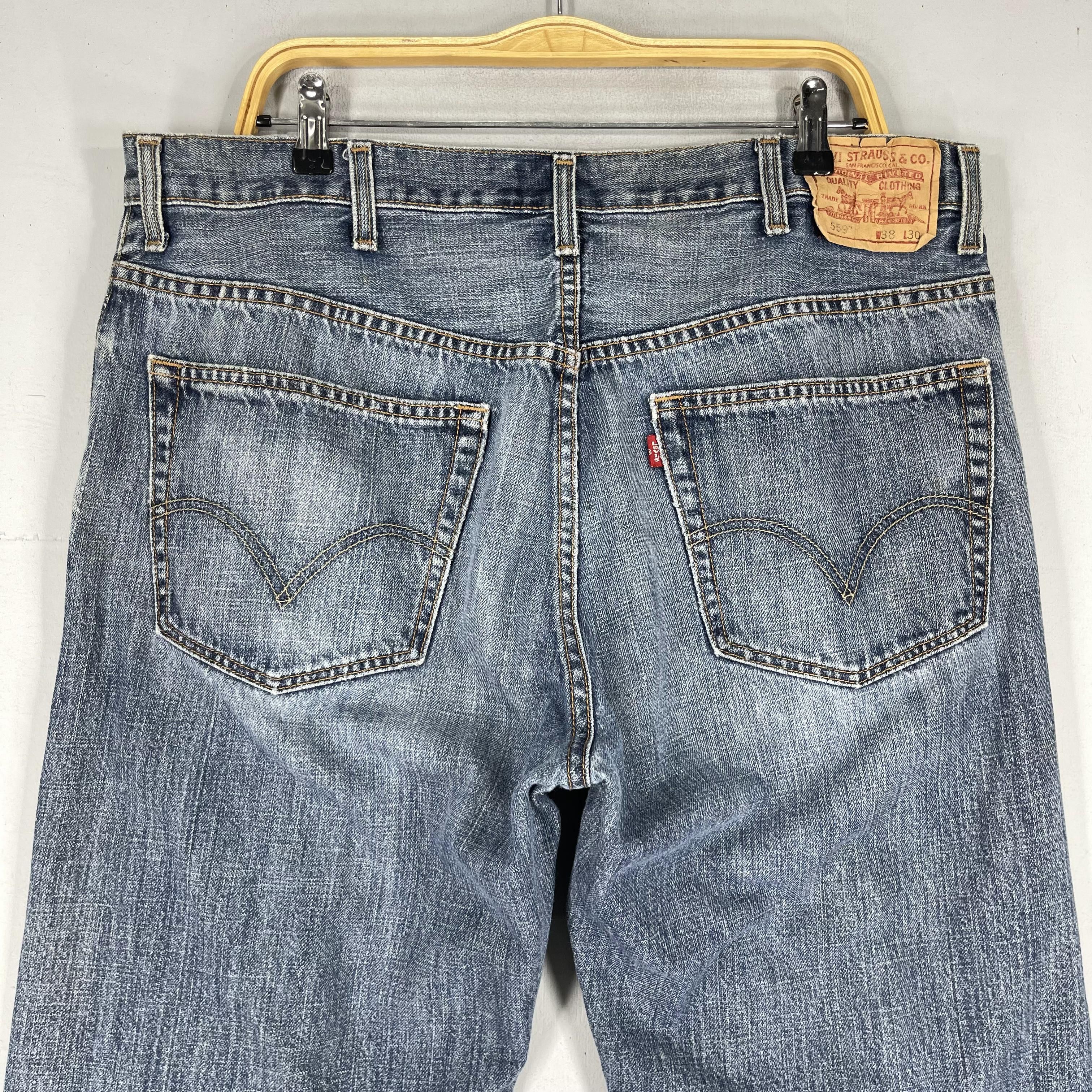 Levi's Size 37 Vintage Levis 559 Distressed Medium Wash Jeans Size US 37 - 8 Thumbnail