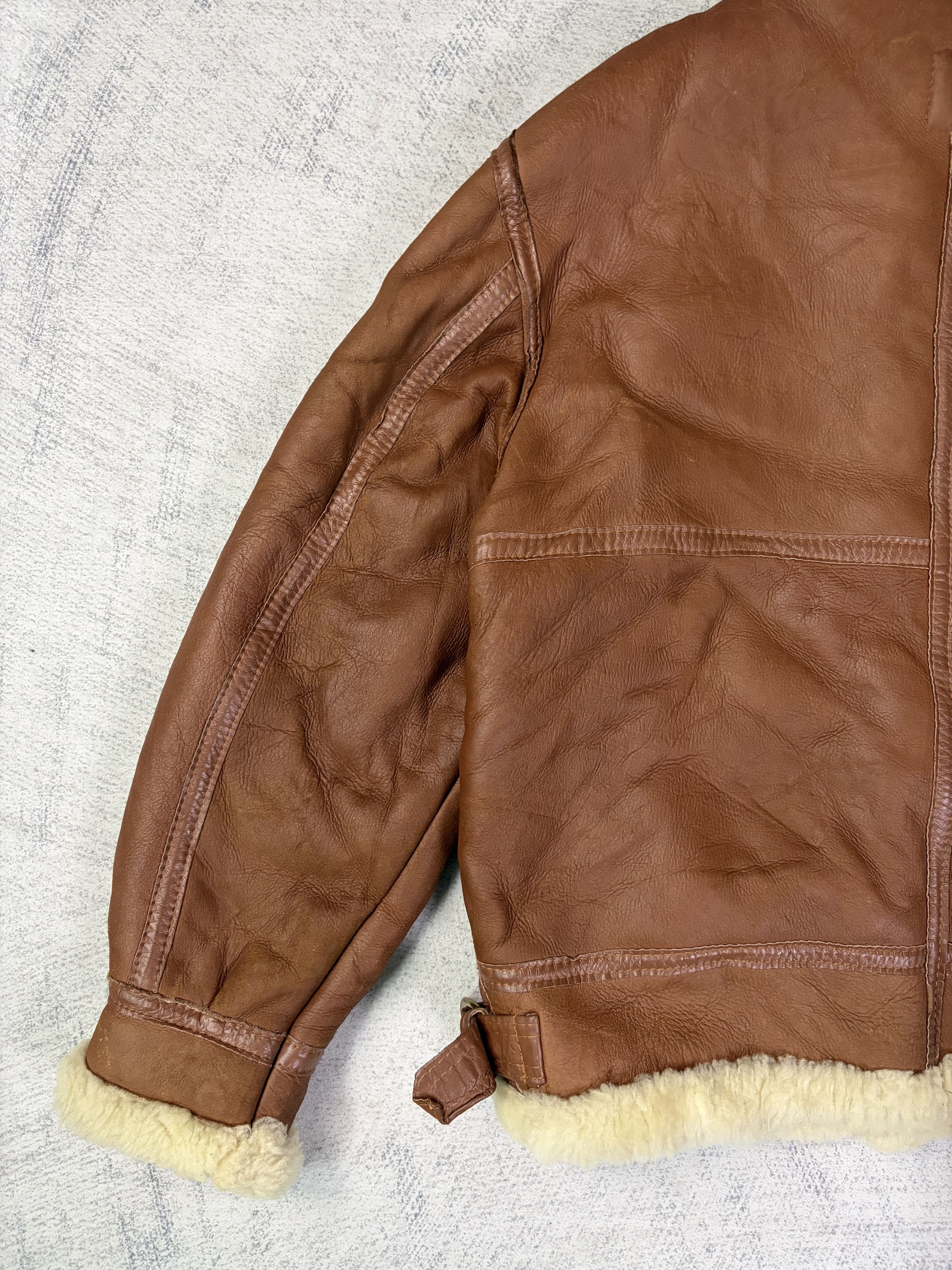 Genuine Leather Vintage B3 USAF USA Insignia Leather SheepSkin Jacket Size US M / EU 48-50 / 2 - 8 Thumbnail
