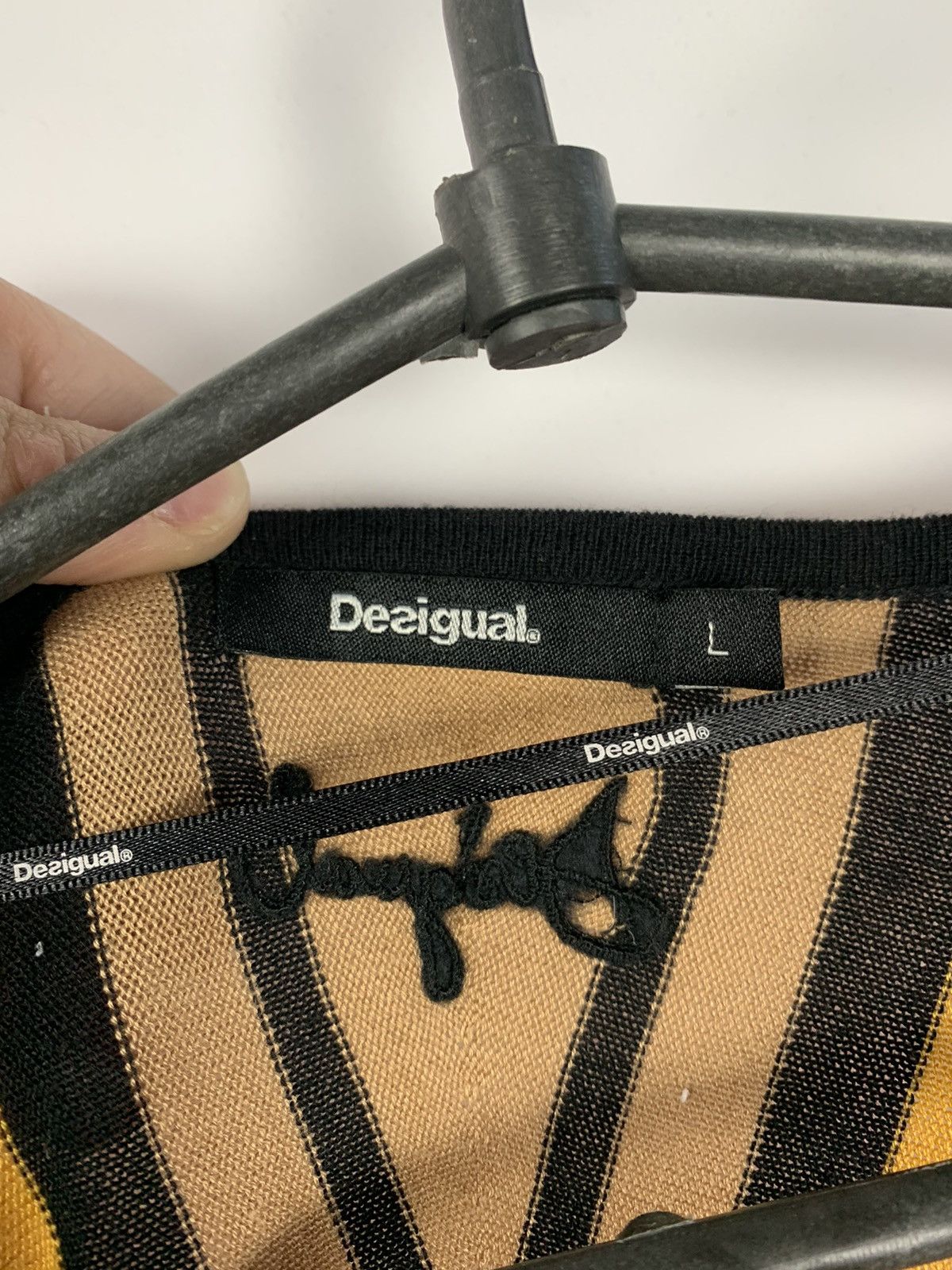 Desigual Women’s Desigual Striped V-Neck Knit Sweater Size L Y2K Art Size L / US 10 / IT 46 - 10 Thumbnail