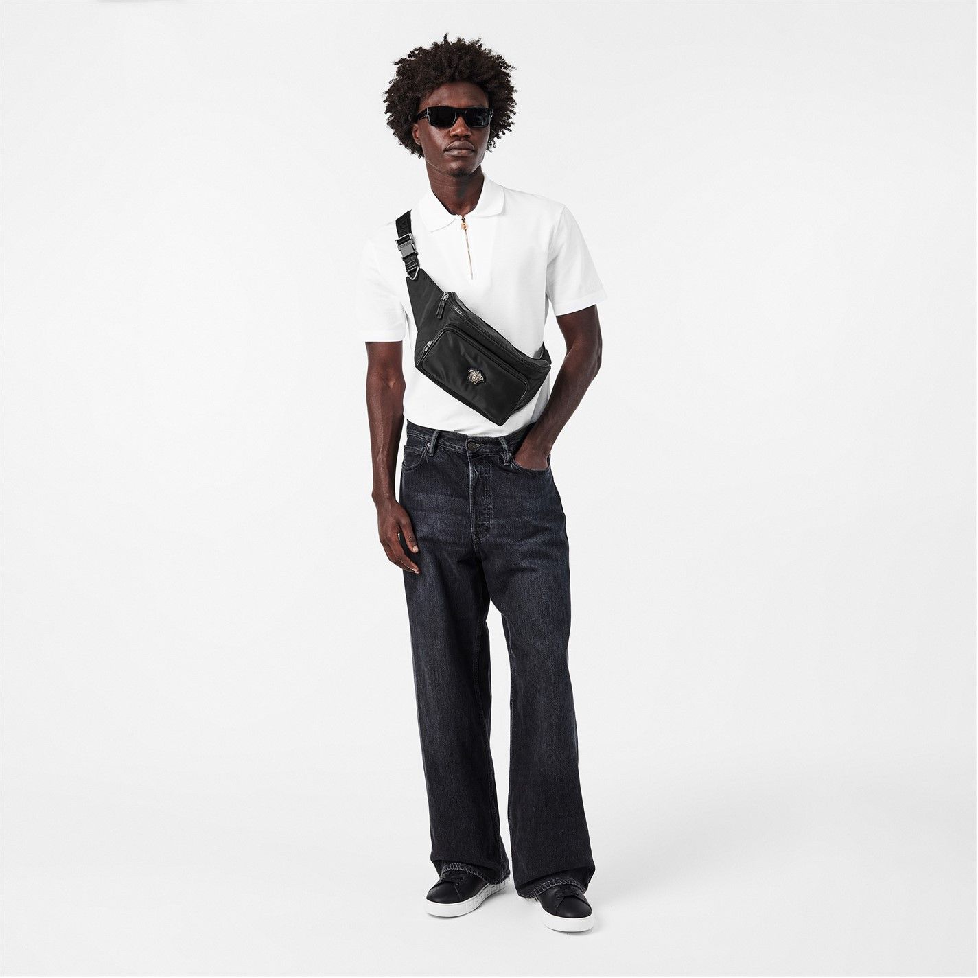 Versace o1g2r1mq0526 Size: OS / Bumbag in Black Size ONE SIZE - 6 Thumbnail