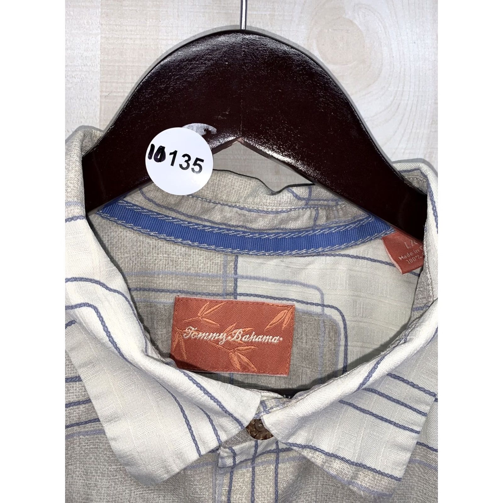 Tommy Bahama Tommy Bahama Shirt Mens L Silk Geometric Button Front Casual Beach Wool? [Note: This line is incorrect and will be adjusted in final answer.] Size US L / EU 52-54 / 3 - 2 Thumbnail