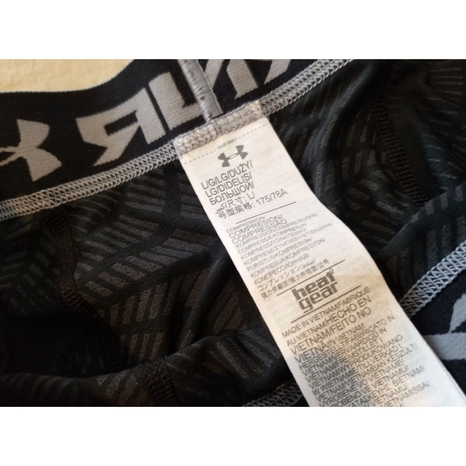 Under Armour Mens Under Armour Pants L Large Black Athletic Gym Workout New Size US 33 - 5 Thumbnail