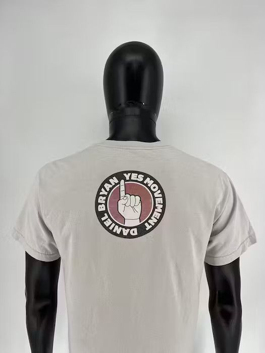 Vintage Vintage Y2K Daniel Bryan YES WWE Crewneck Shirt 2013 Size US M / EU 48-50 / 2 - 8 Thumbnail