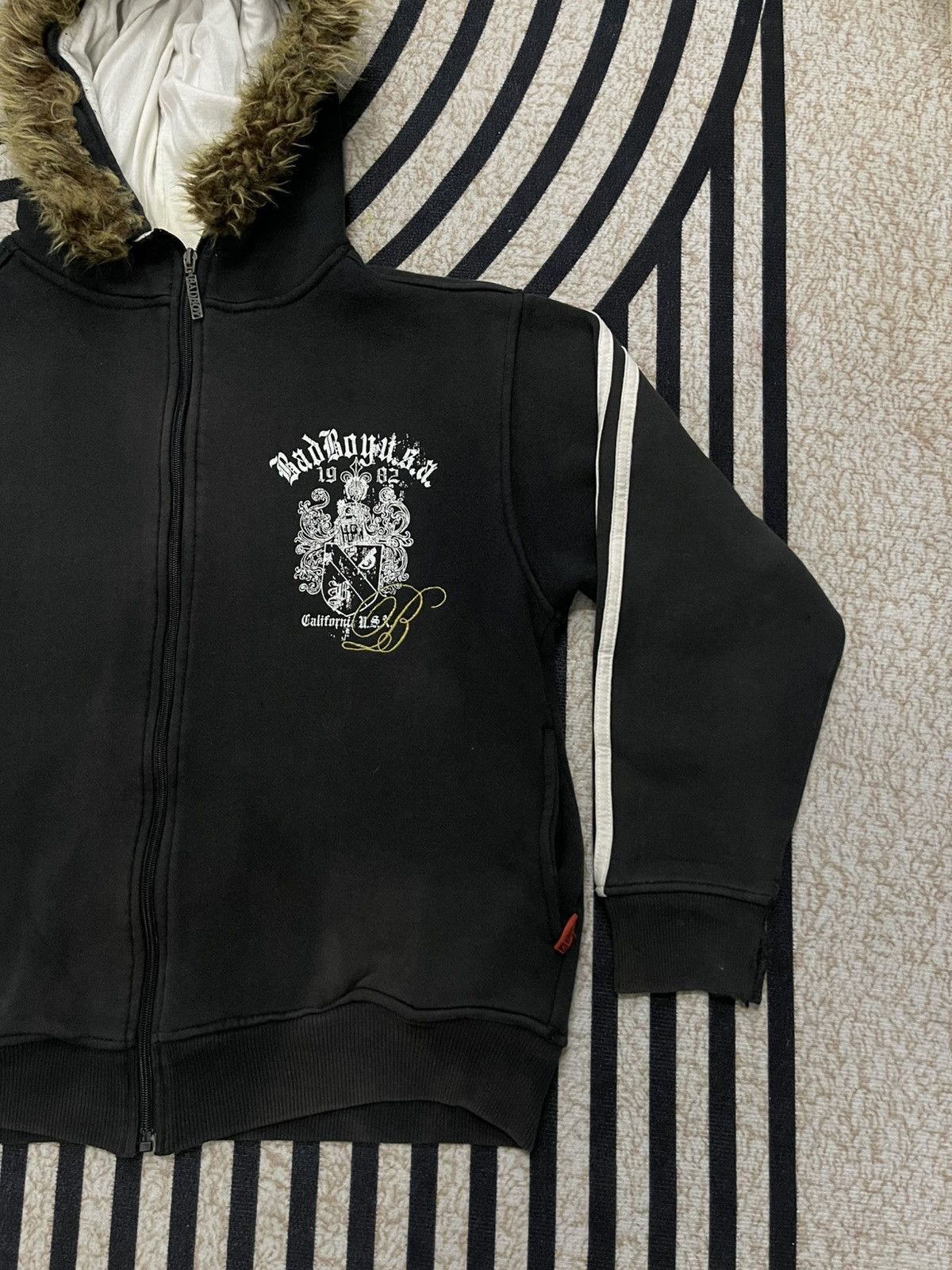 Japanese Brand 2000s BAD BOY FUR HOODIE ZIPPER SUN FADED DISTRESSED Size M / US 6-8 / IT 42-44 - 4 Thumbnail
