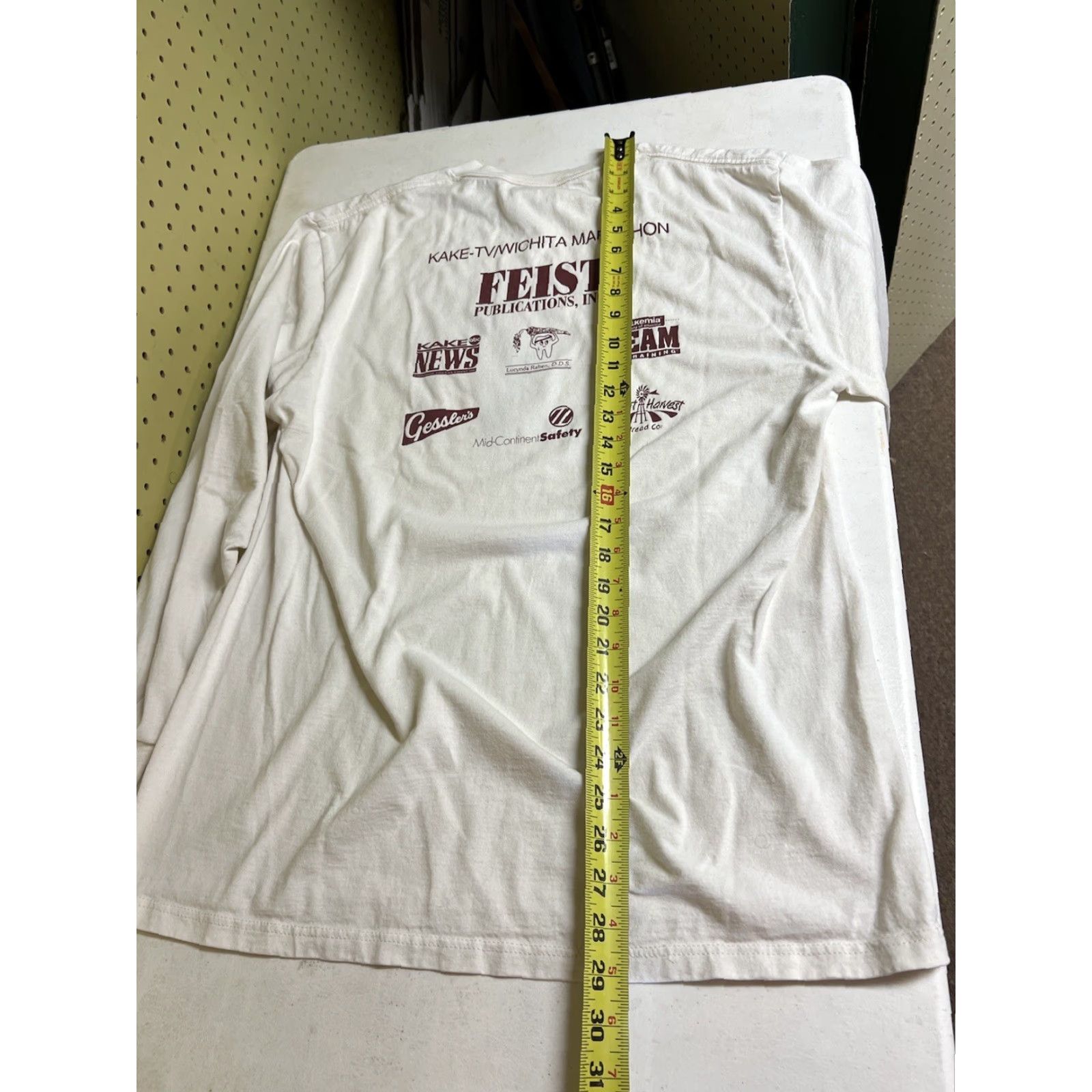 Jerzees VINTAGE Wichita Marathon Kansas 1998 Jerzees Run Graphic Long Sleeve T-Shirt White L Adult Unisex Size US L / EU 52-54 / 3 - 7 Thumbnail