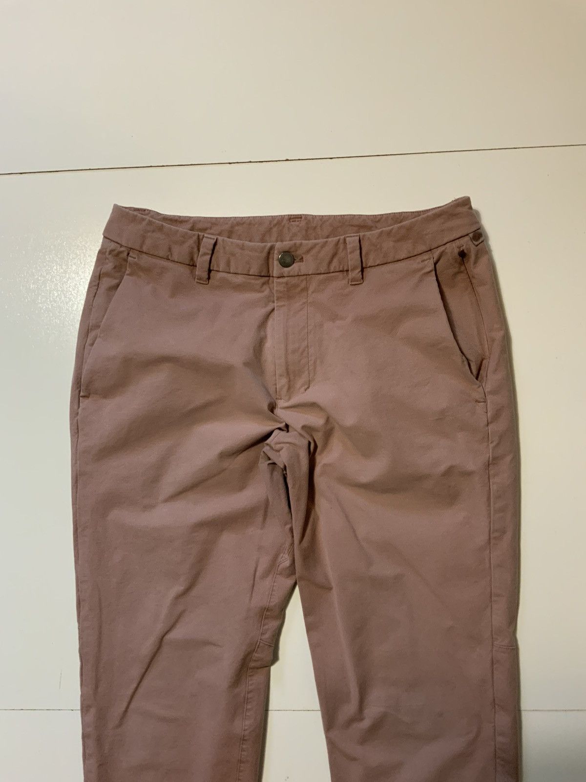 Lululemon $128 Lululemon Commission Mauve Earth Clay Dye Tapered Pants Size US 32 / EU 48 - 9 Thumbnail