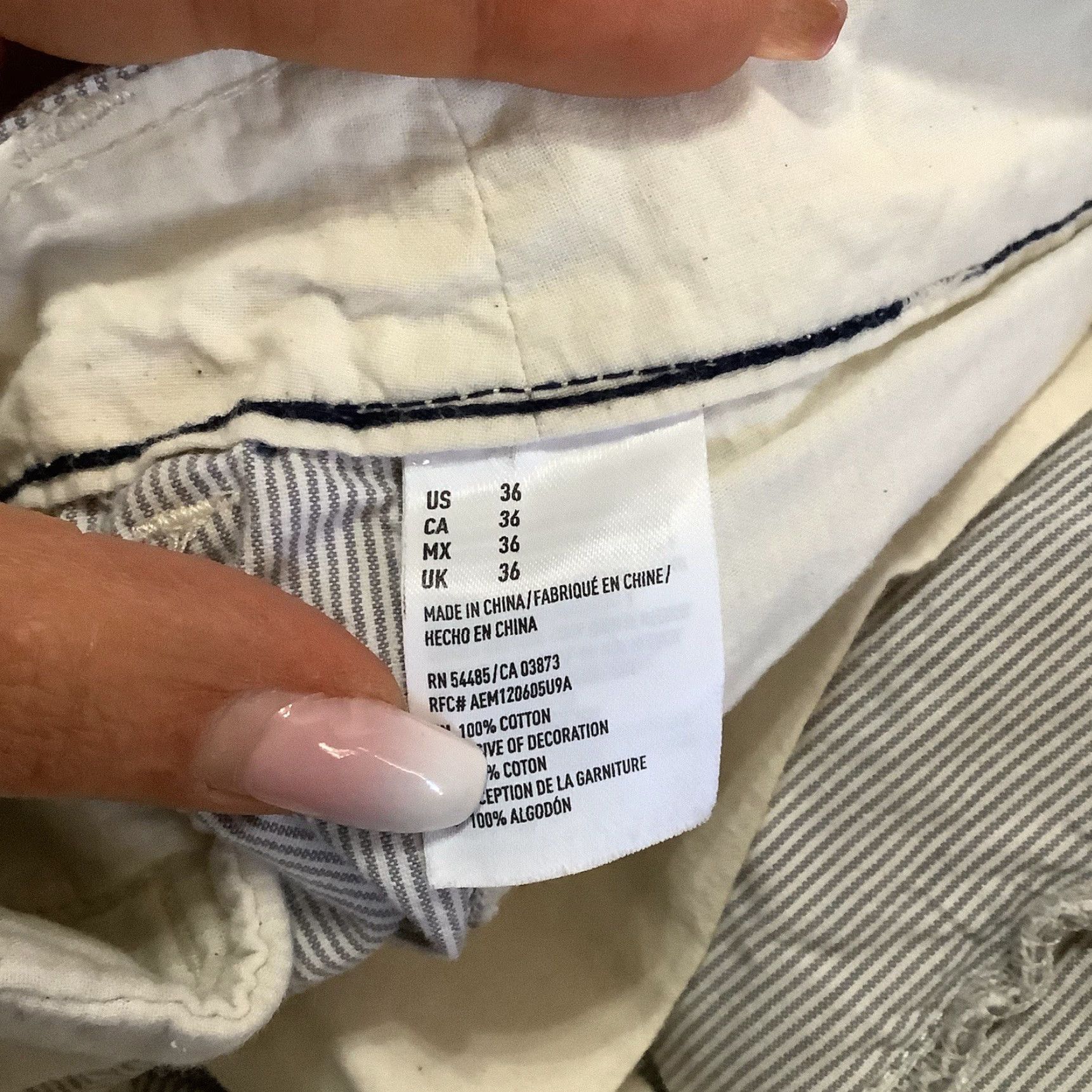 American Eagle Outfitters American Eagle Chino Shorts Mens 36 Blue White Pinstriped Preppy Classic Size US 36 / EU 52 - 3 Thumbnail