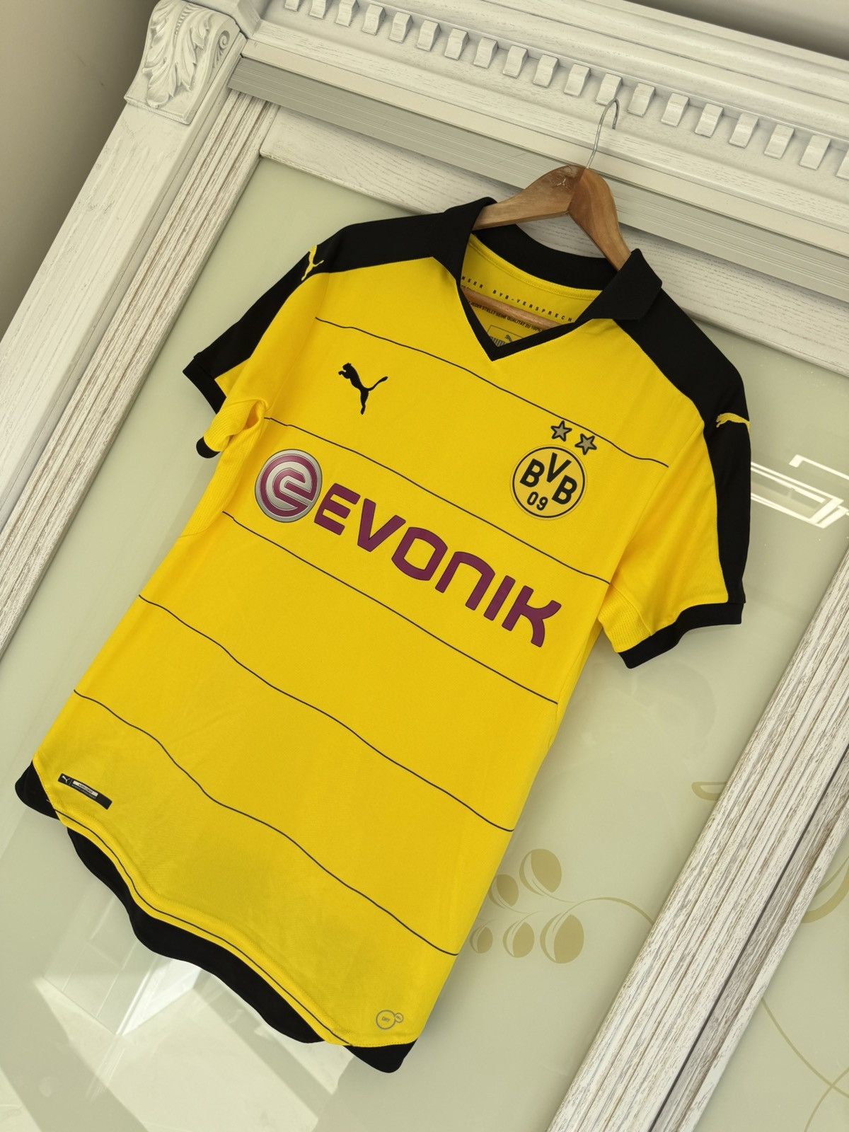 Puma Reus #11 Borussia Dortmund 2015-2016 Home Soccer Jersey Kit Size US M / EU 48-50 / 2 - 5 Thumbnail