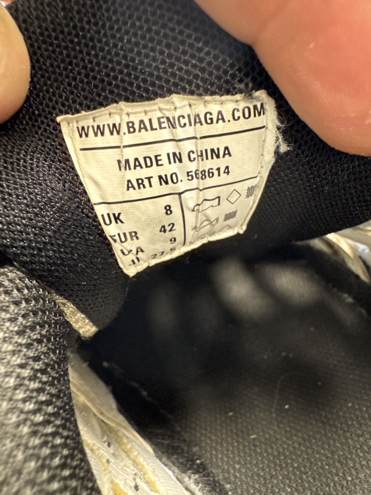Balenciaga BALENCIAGA TRACK2 BEIGE BLACK Size US 9 / EU 42 - 9 Thumbnail