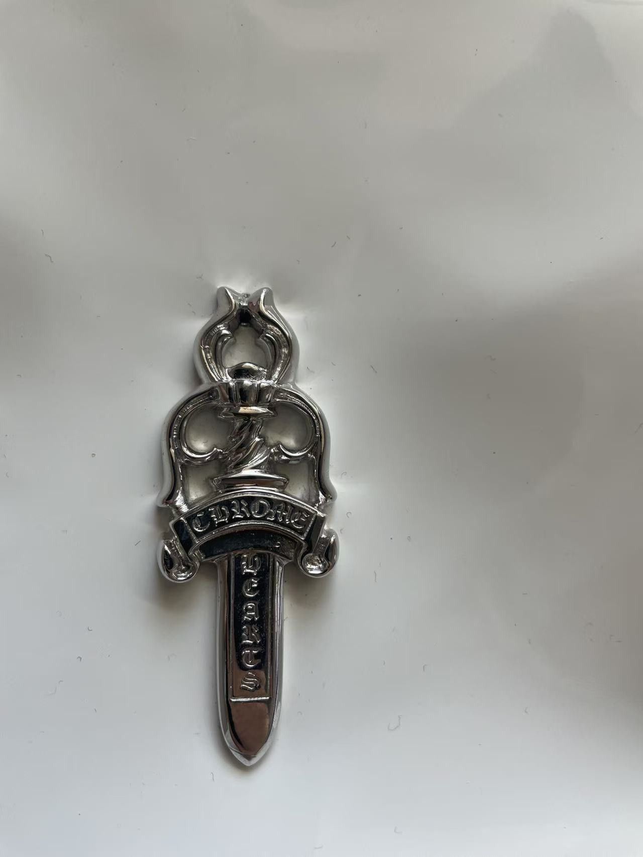 Chrome Hearts Chrome Hearts Silver Dagger Leather White Chicken Nugget Bag Size ONE SIZE - 5 Thumbnail