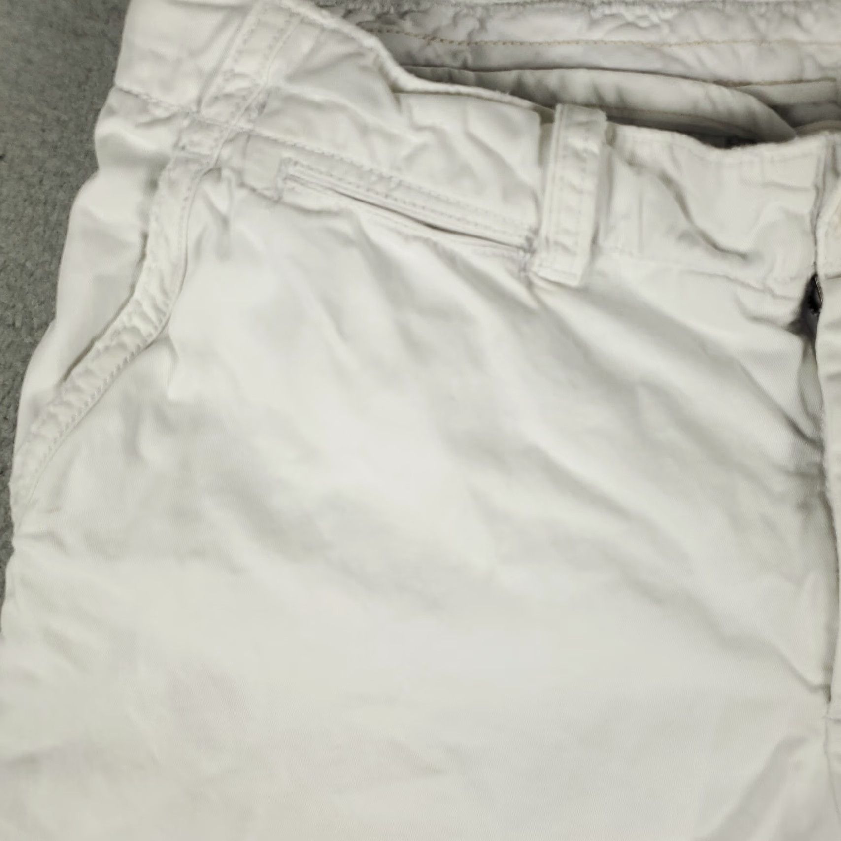 Ralph Lauren VINTAGE Ralph Lauren Shorts Men Size 35 White Flat Front Chino Casual Authentic American Size US 35 - 2 Thumbnail