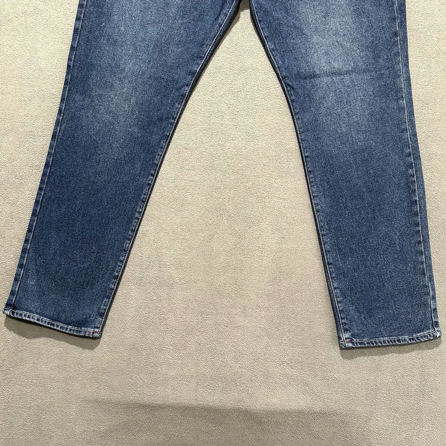 True Religion True Religion Jeans Mens 38 Slim Fit Geno Blue SN Flap Pockets GUC Size US 38 / EU 54 - 5 Thumbnail