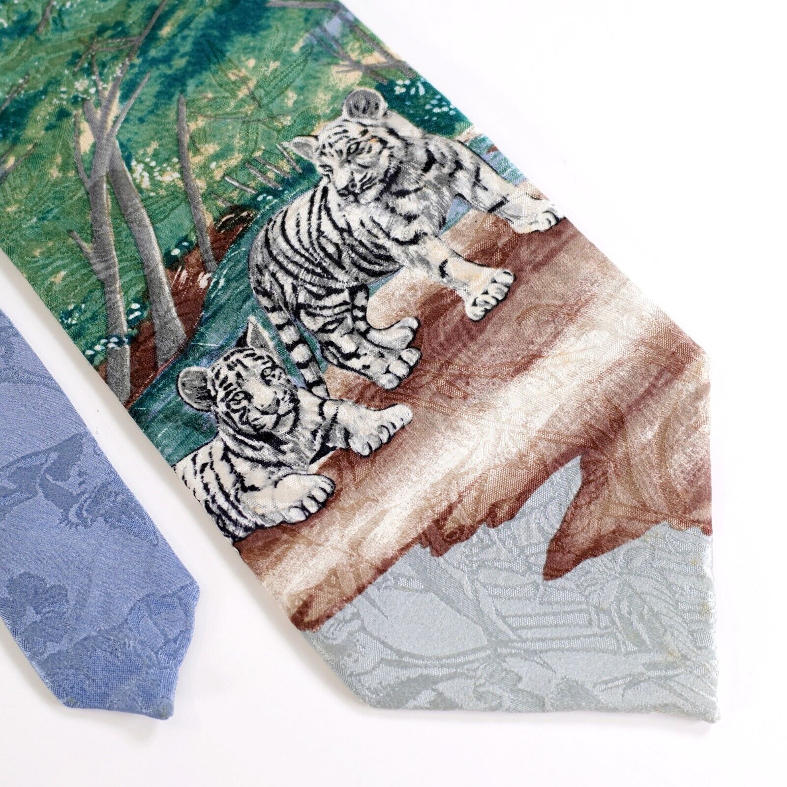 Vintage Endangered Species White Tiger Green Jacquard Print Wide Sil Size ONE SIZE - 1 Thumbnail