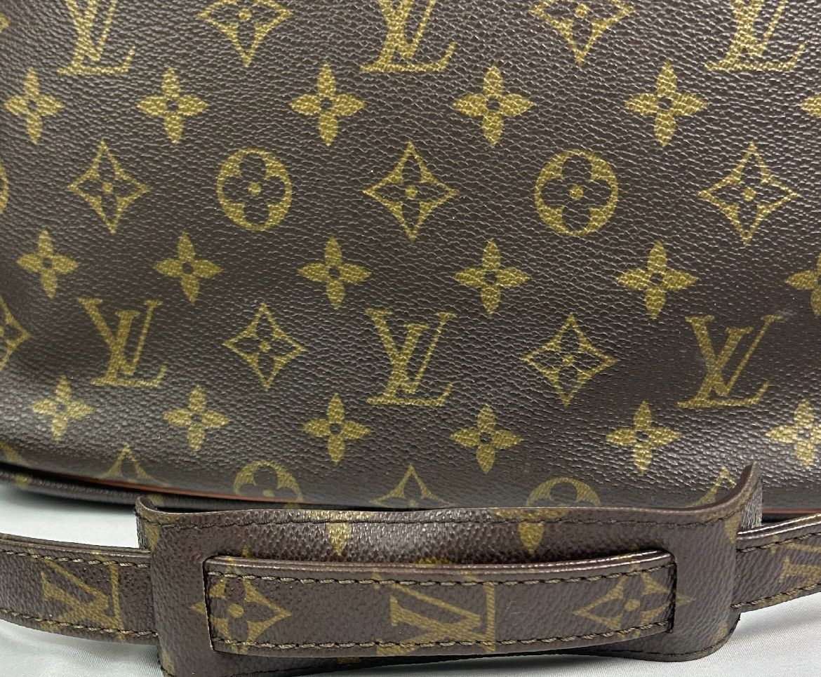 Louis Vuitton Louis Vuitton Monogram Crossbody Bag Size ONE SIZE - 2 Thumbnail