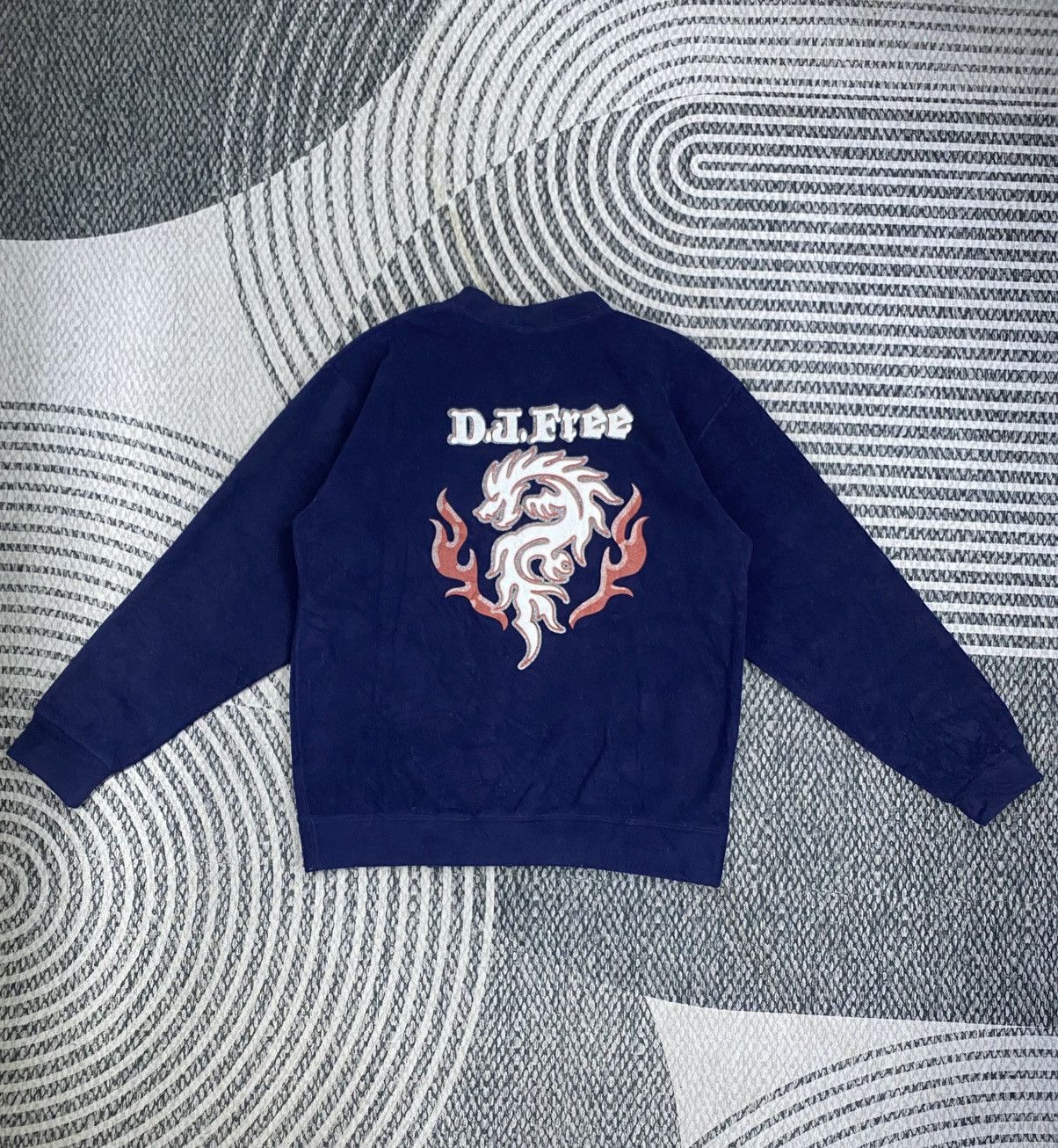 Japanese Brand Vintage D.J.Free Navy Big Dragon Logo Crewneck Sweatshirt Size US M / EU 48-50 / 2 - 1 Thumbnail