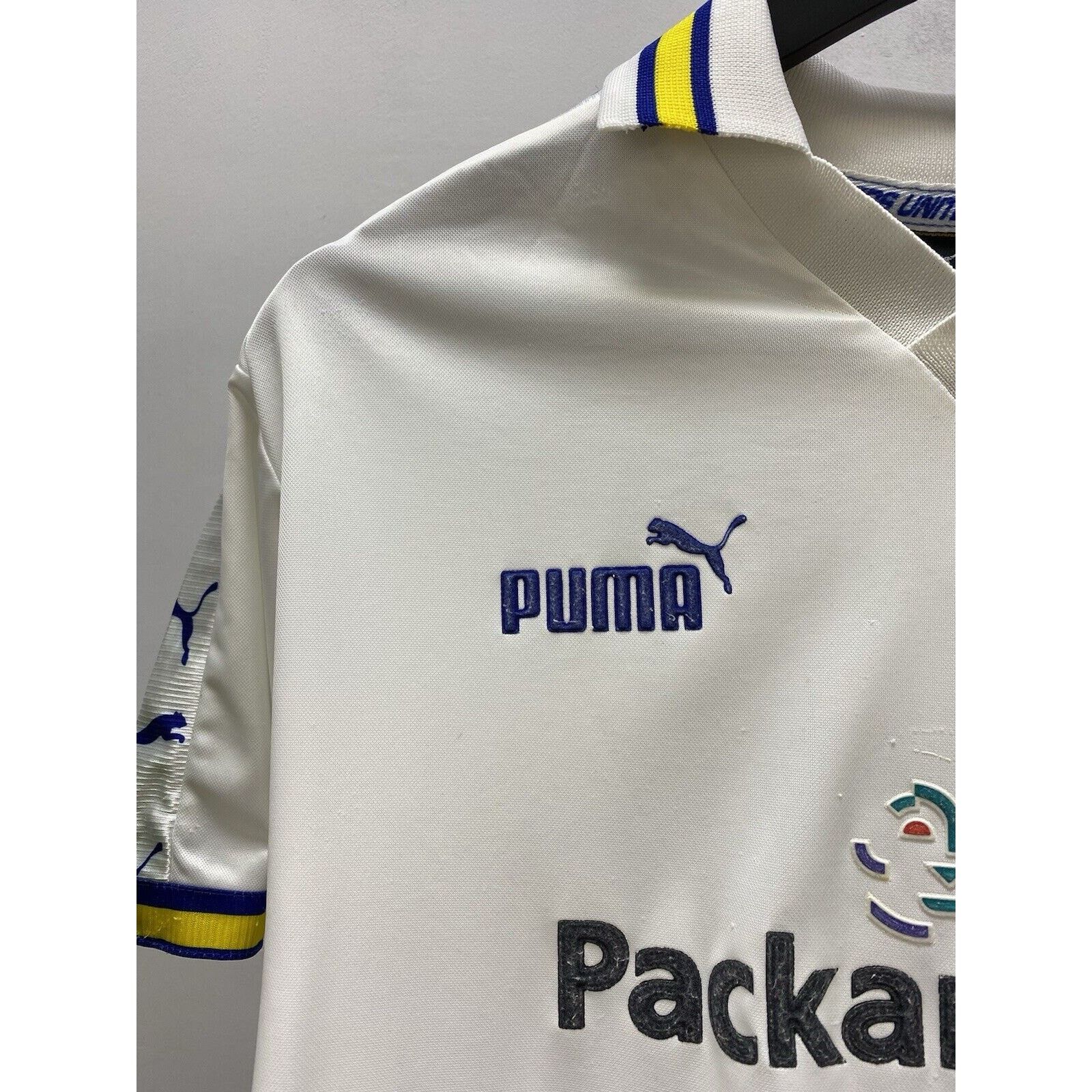 Puma × Vintage Leeds United 1998-2000 #Hasselbaink Kids Jersey Size 32/34 Size US XXS / EU 40 - 11 Thumbnail