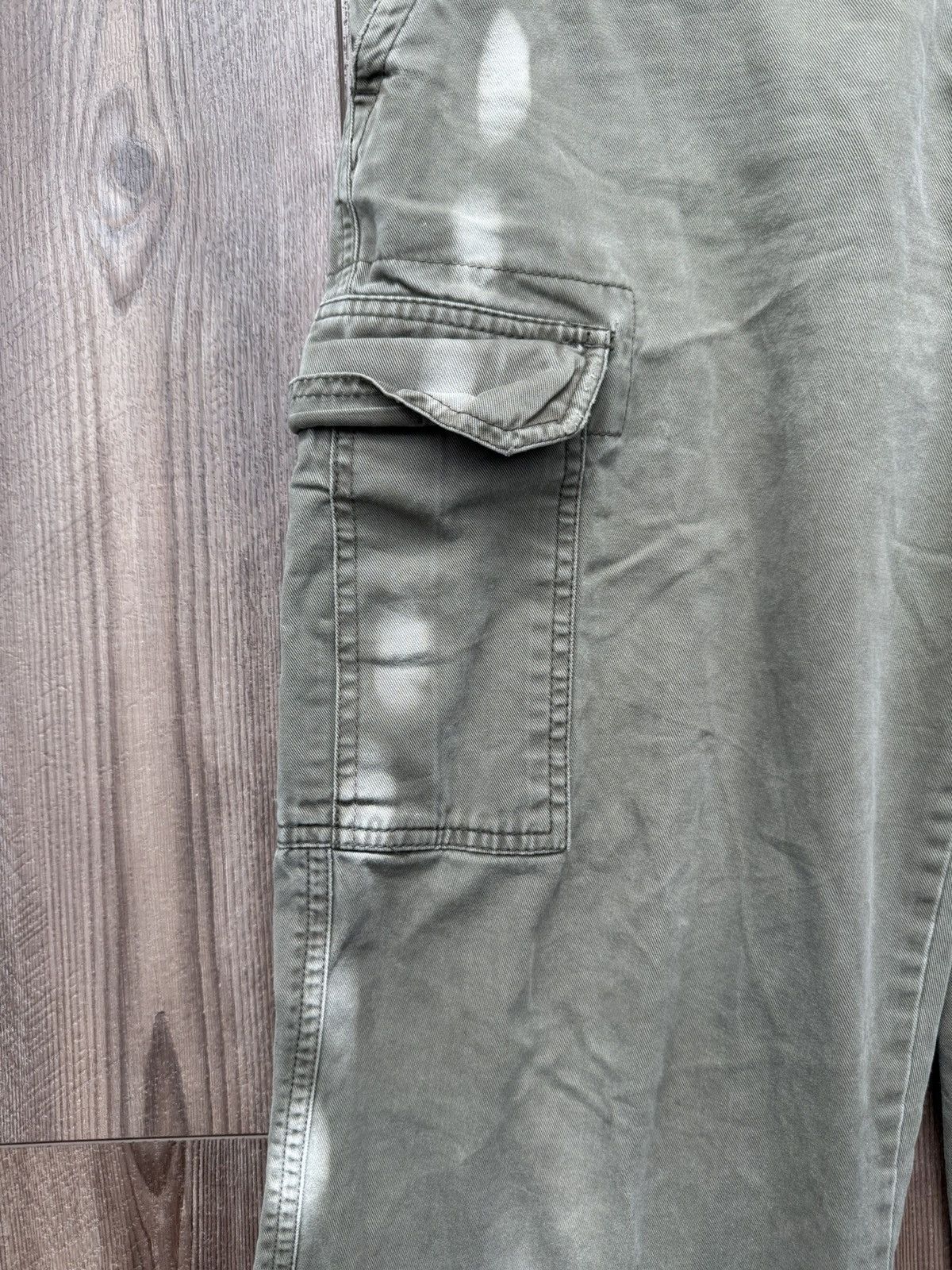 Old Navy y2k military green baggy cargo pants from old navy Size US 30 / EU 46 - 3 Thumbnail