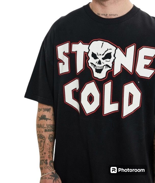 WWE Vintage 2003 Stone Cold Bullet Proof WWE WWF Tshirt Size US L / EU 52-54 / 3 - 7 Thumbnail