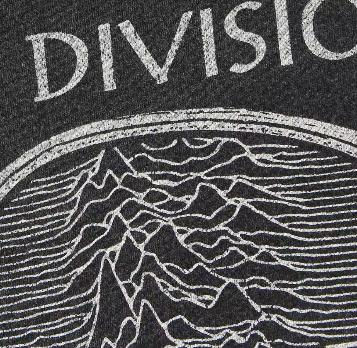 Japanese Brand × Vintage "JOY DIVISION" Unknown Pleasures Graphic Printed Cott Tshirt Size US XL / EU 56 / 4 - 4 Thumbnail
