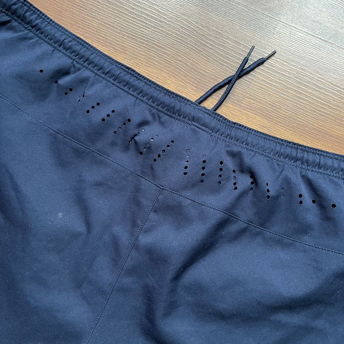 Nike × Vintage ENGLAND NIKE 2013 WOMEN’S EURO FOOTBALL HOME SHORTS Size 27" / US 4 / IT 40 - 8 Thumbnail