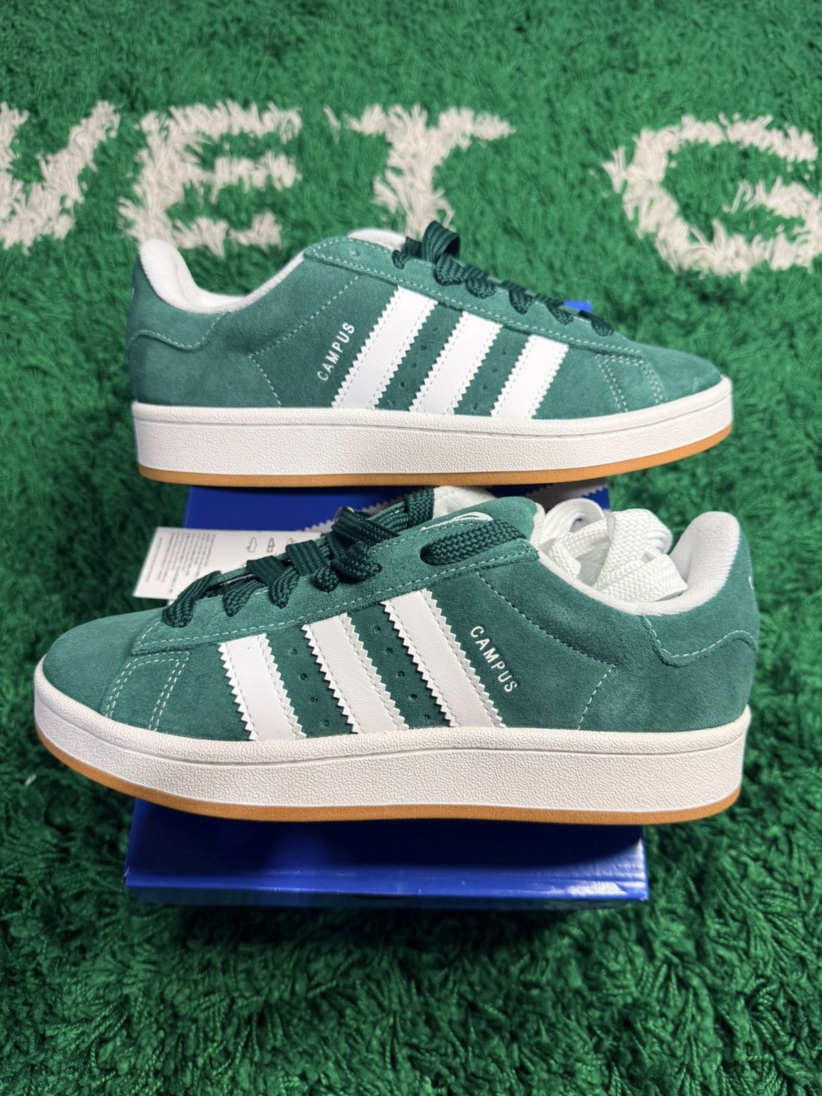 Adidas Adidas Campus GS 00s Size 6 /7.5W Dark Green Cloud White NEW Size US 6 / EU 39 - 1 Thumbnail
