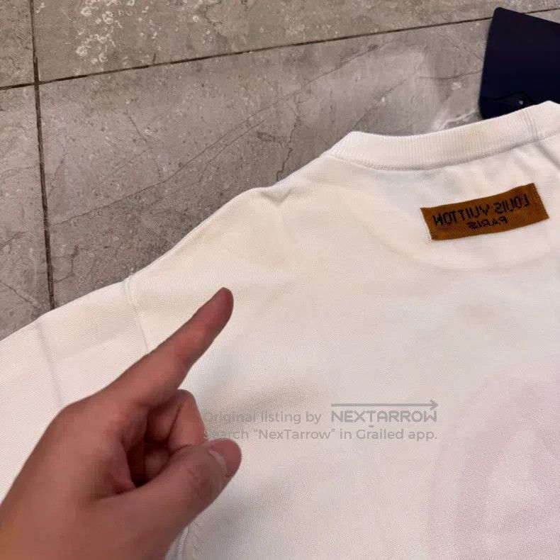 Louis Vuitton Louis Vuitton short sleeves Size US L / EU 52-54 / 3 - 5 Thumbnail