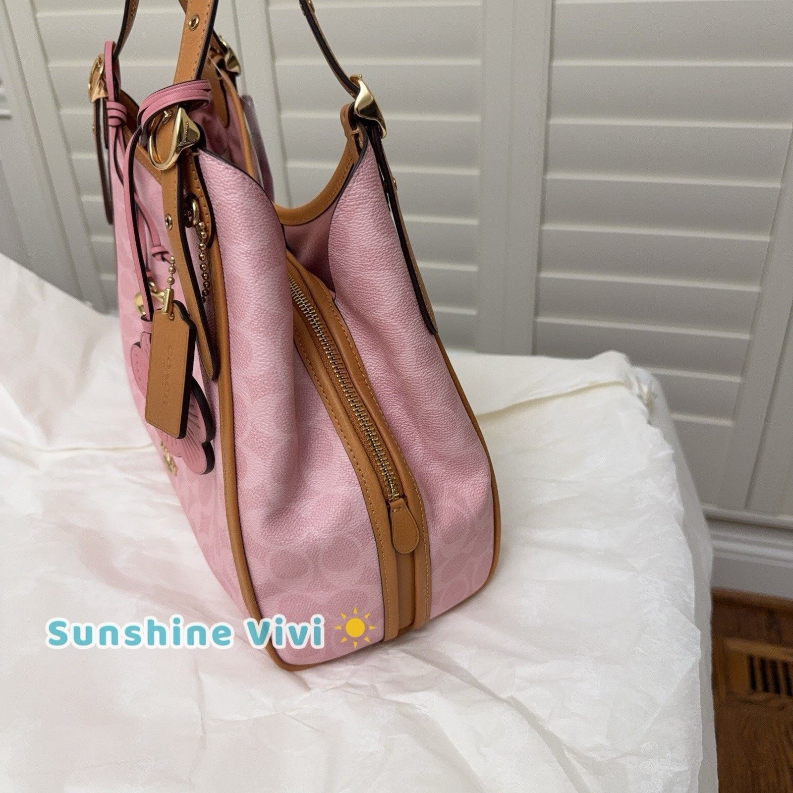 Coach NWT COACH Erin Shoulder Bag With Charms CEL13 in powder pink Size ONE SIZE - 4 Thumbnail