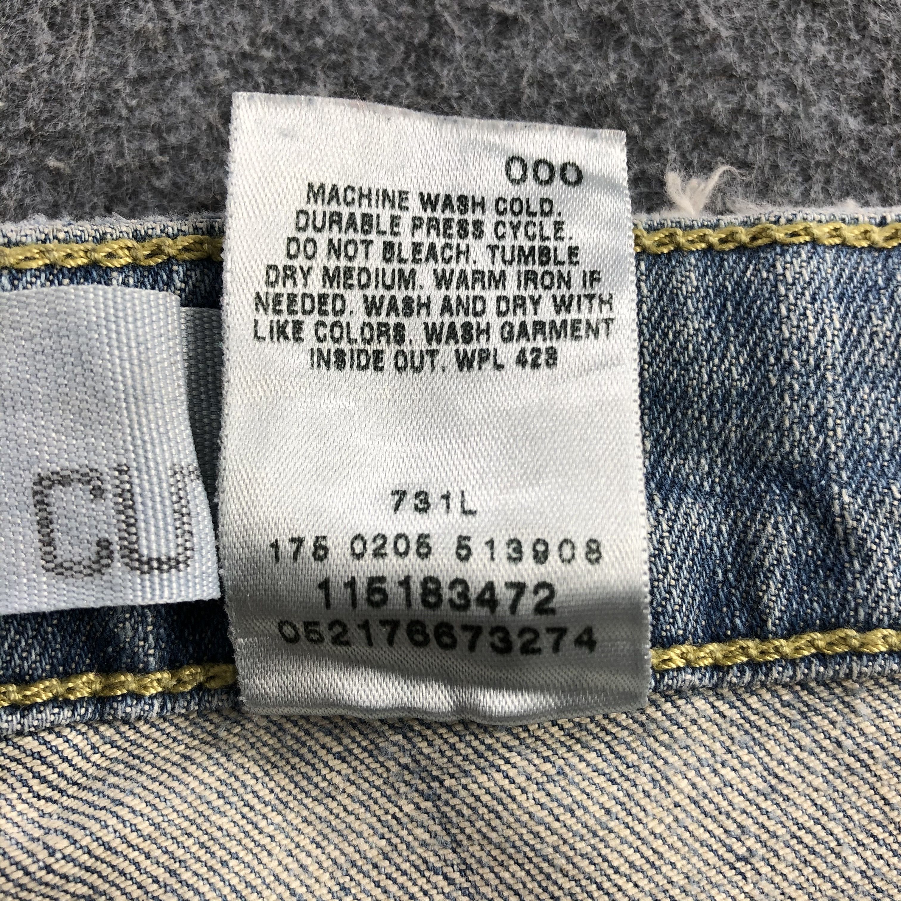 Levi's Vintage Light Wash Levis 518 Jeans-J1670 Size US 39 - 15 Thumbnail