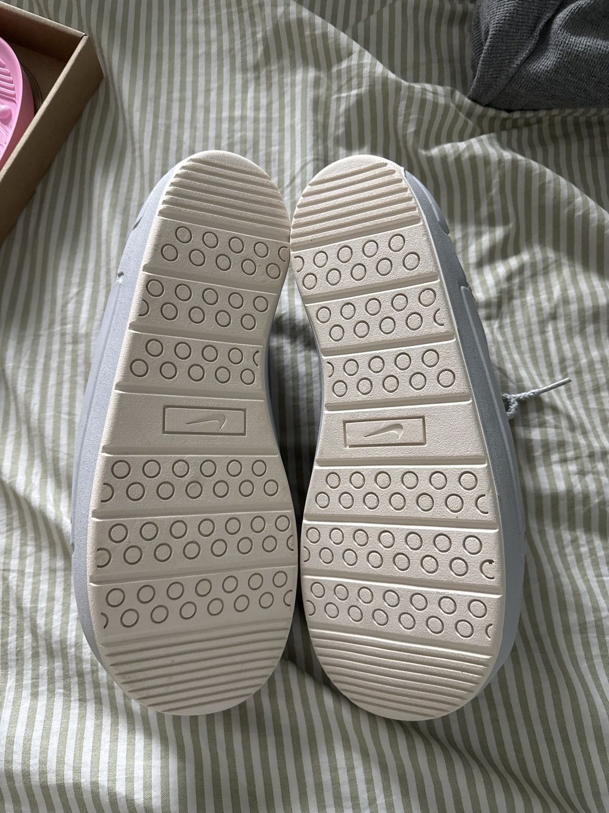 Nike Nike Offline Pack Size US 11.5 / EU 44-45 - 5 Thumbnail